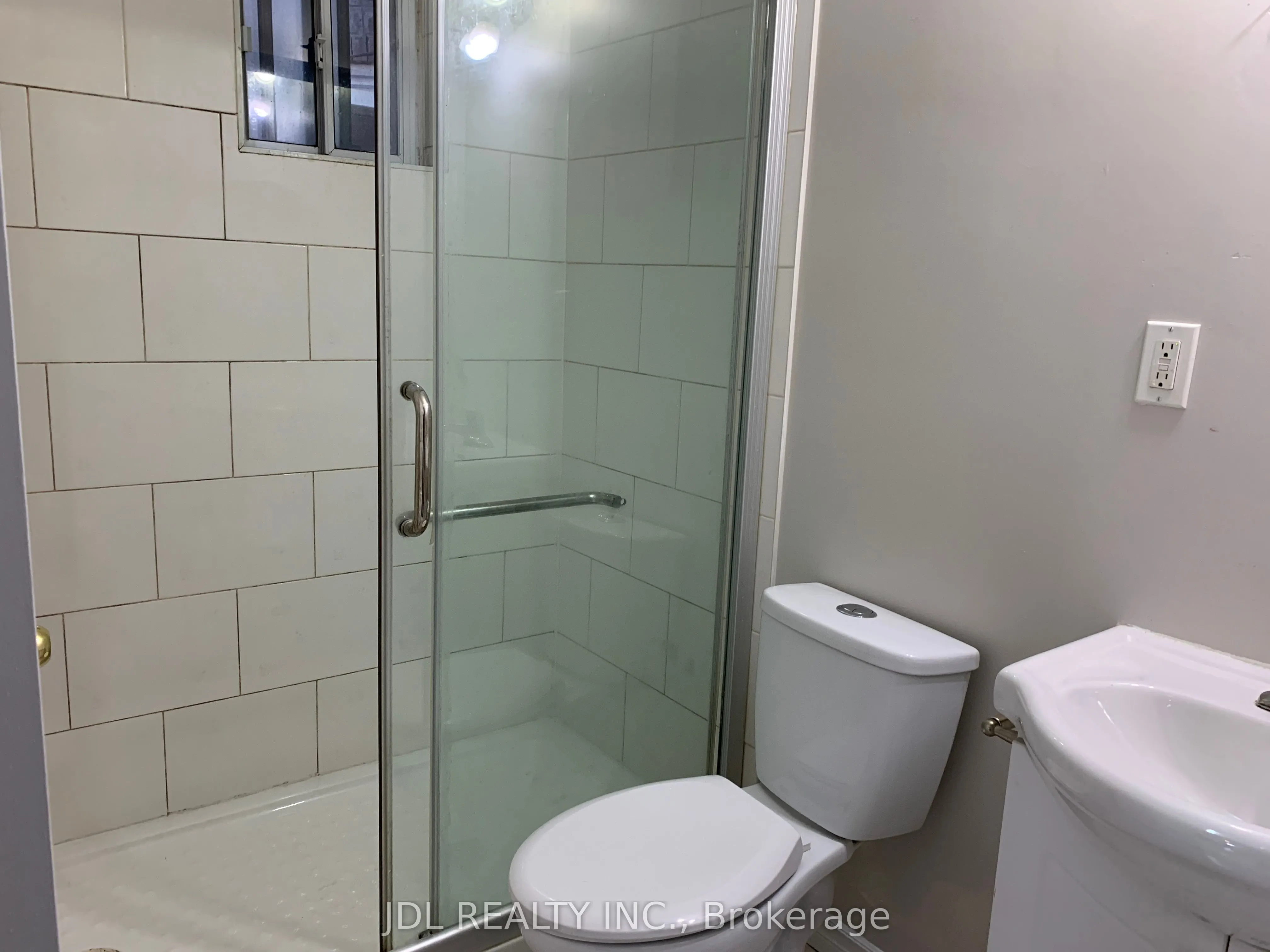 593 Bathurst Street, #Second and Thirty Floor