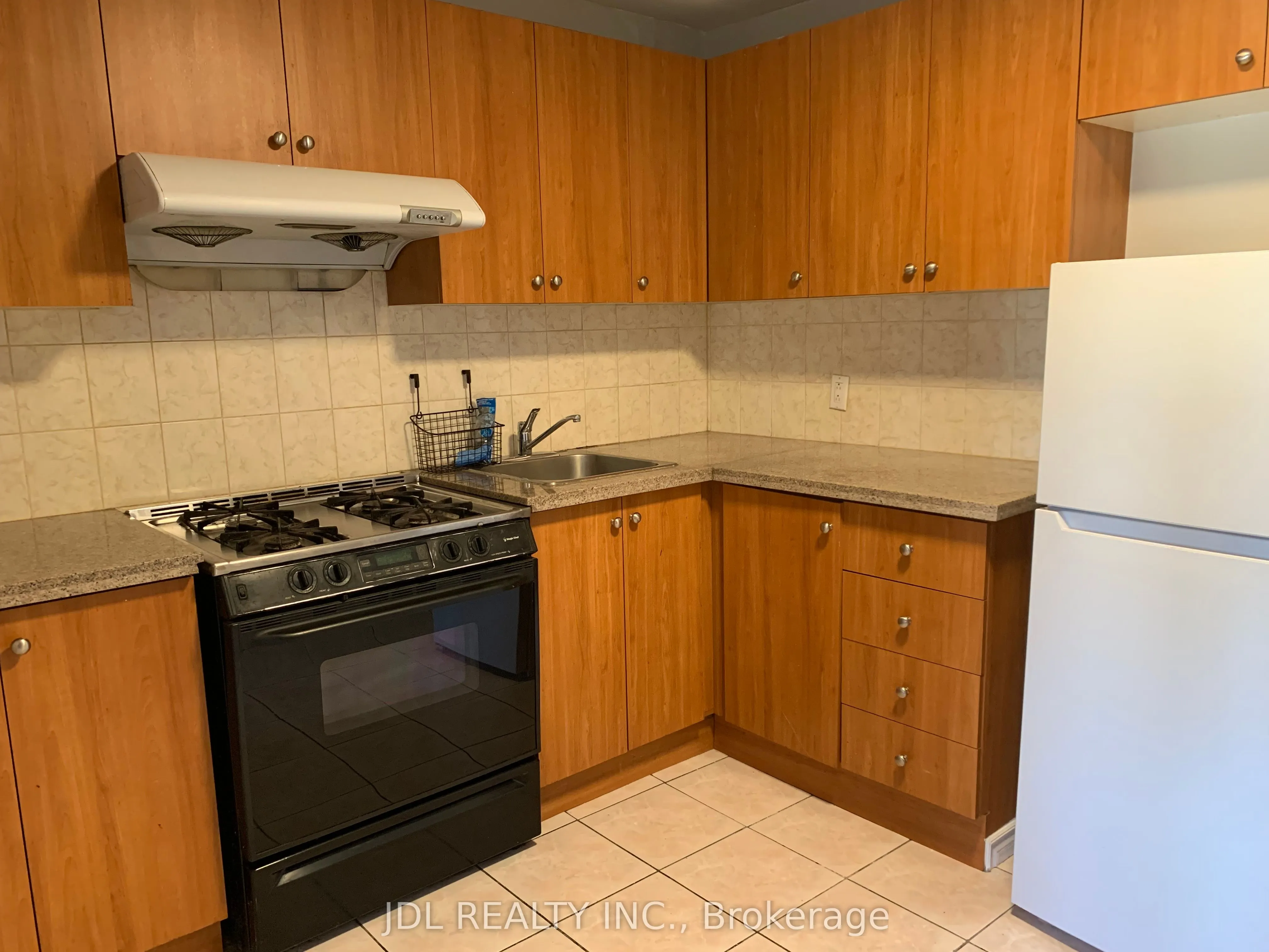 593 Bathurst Street, #Second and Thirty Floor