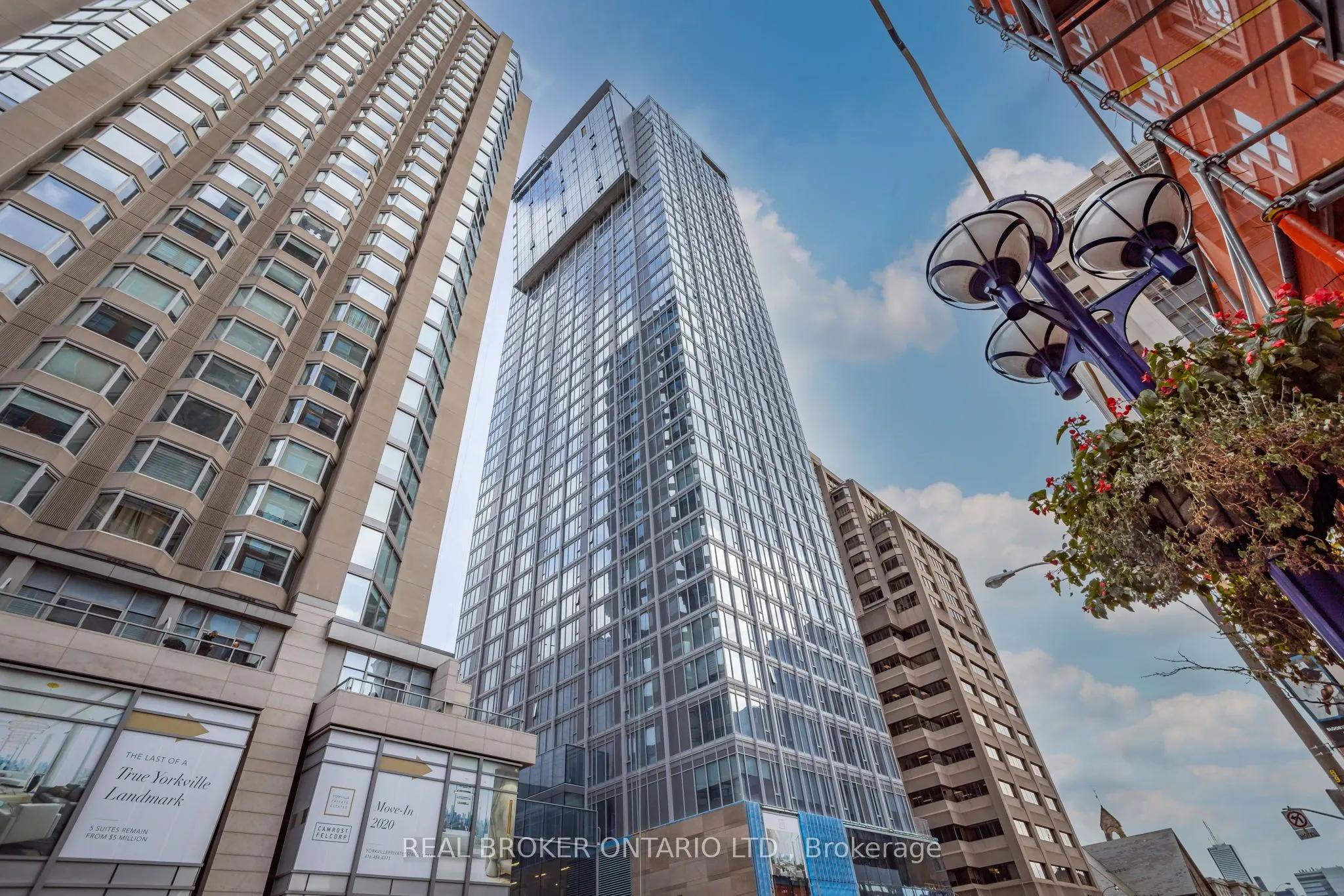 188 Cumberland Street, #1913