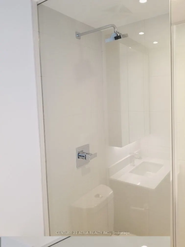 1 Edgewater Drive, #605