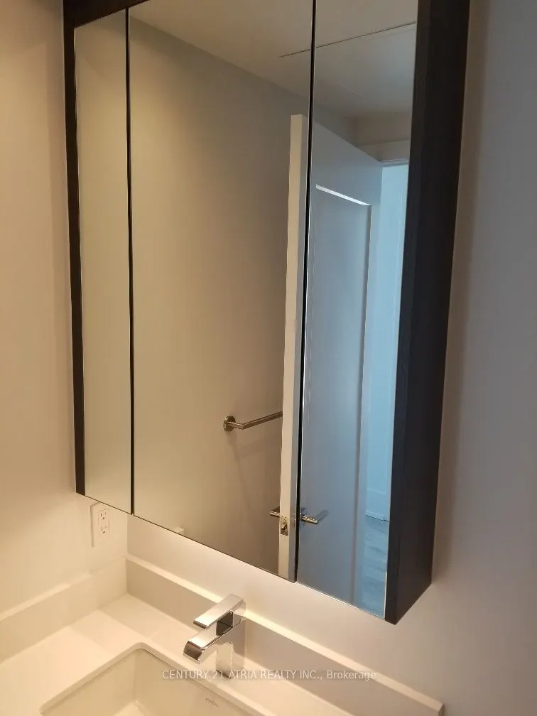 1 Edgewater Drive, #605