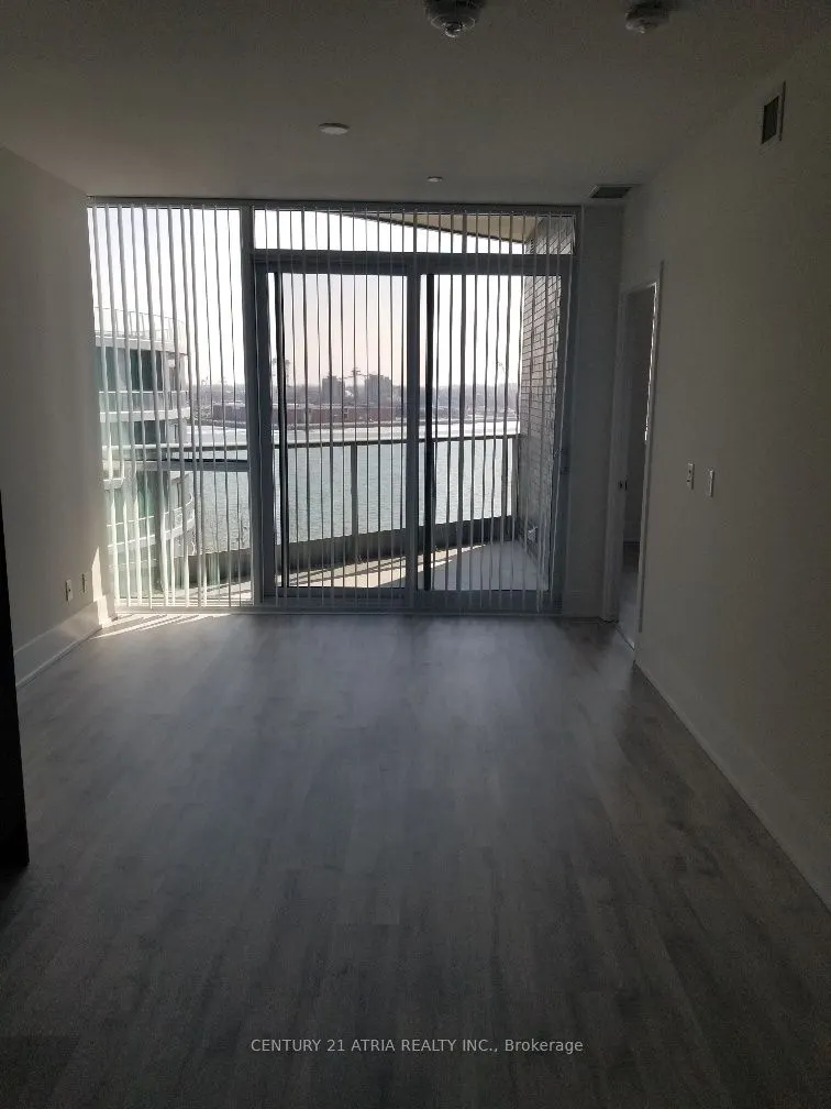 1 Edgewater Drive, #605