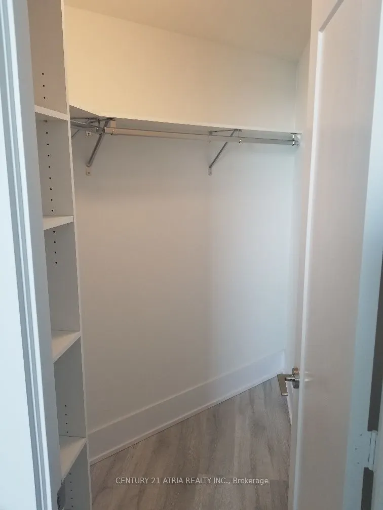 1 Edgewater Drive, #605