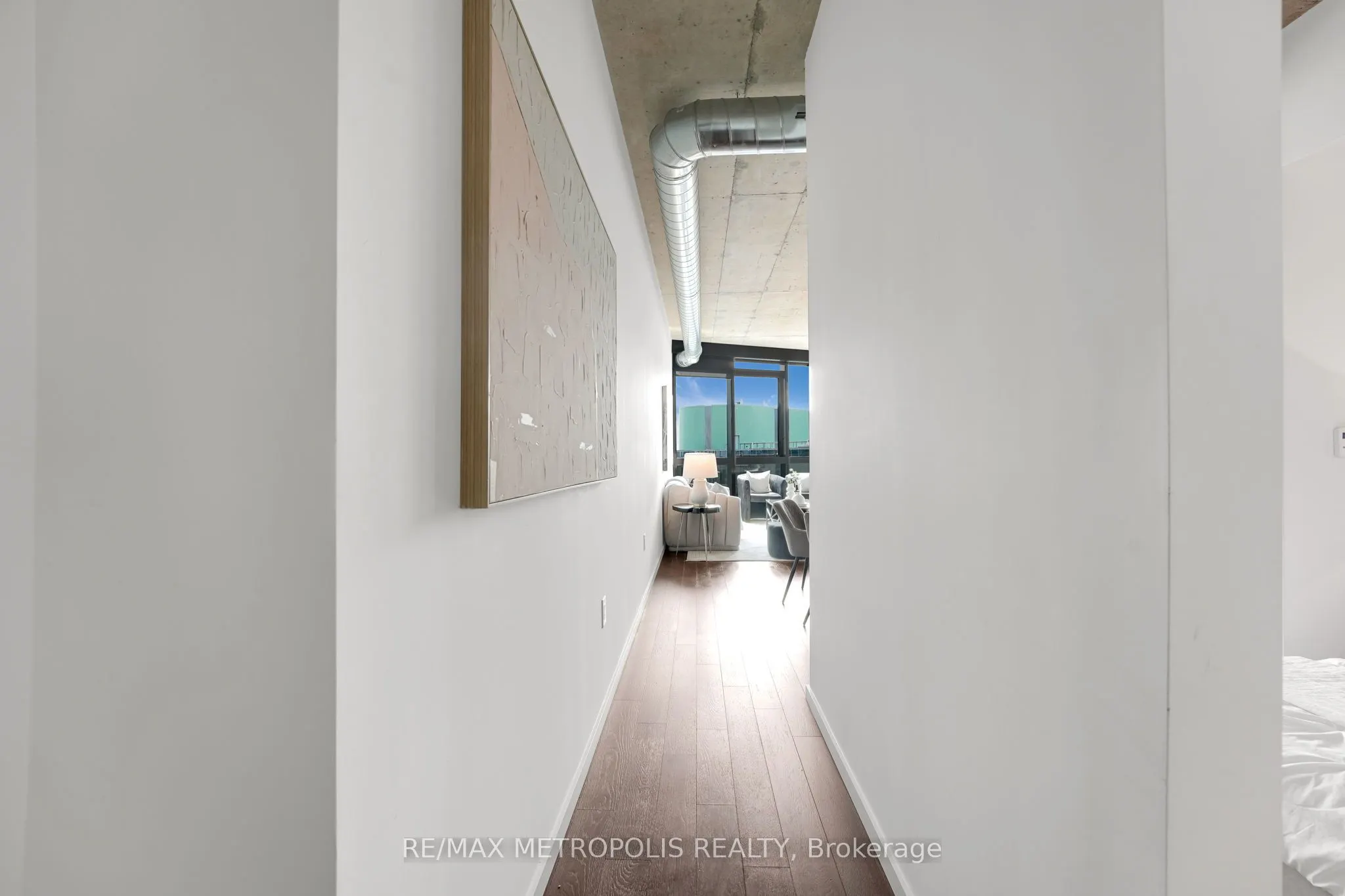 21 Lawren Harris Square, #1213