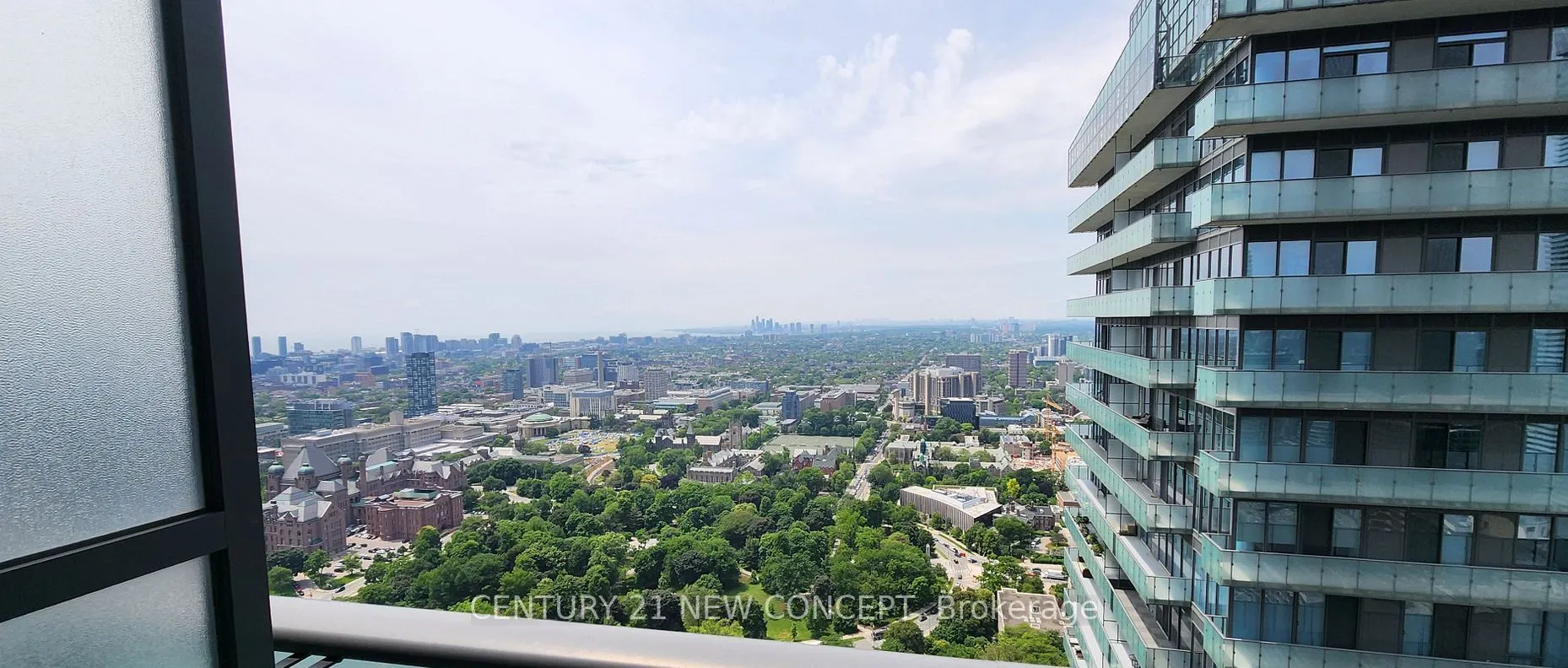 1080 Bay Street, #4403