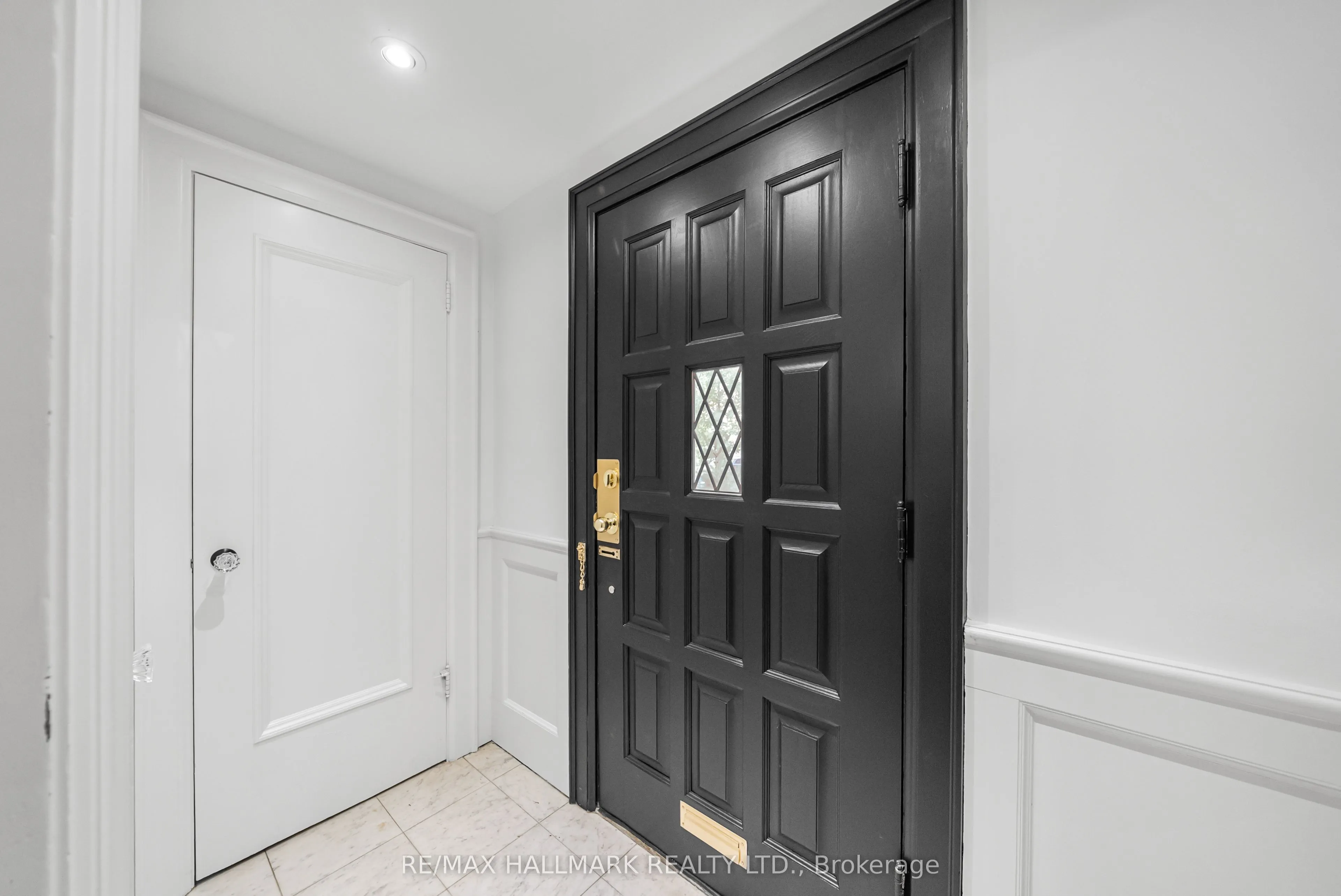 16 Elderwood Drive