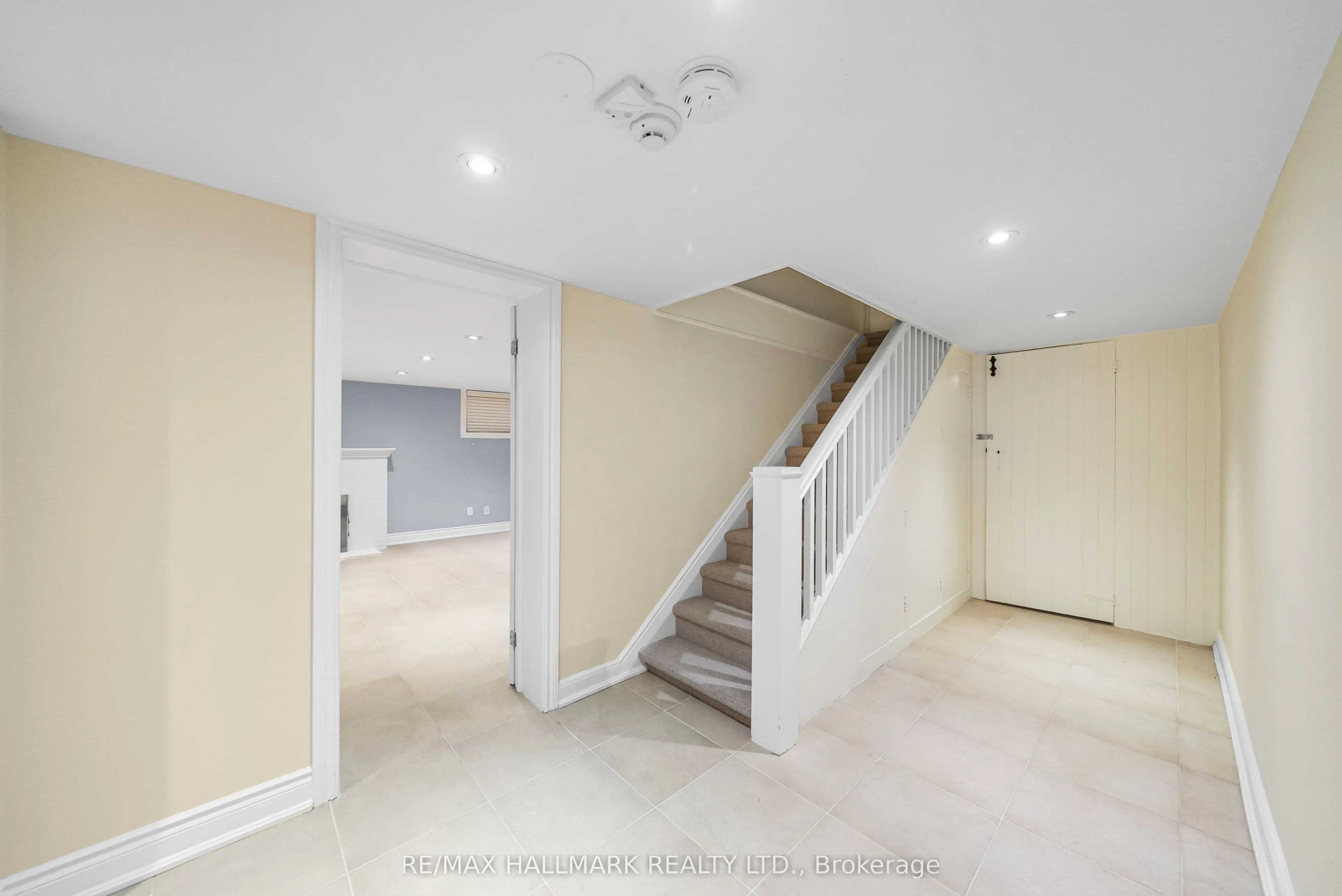 16 Elderwood Drive