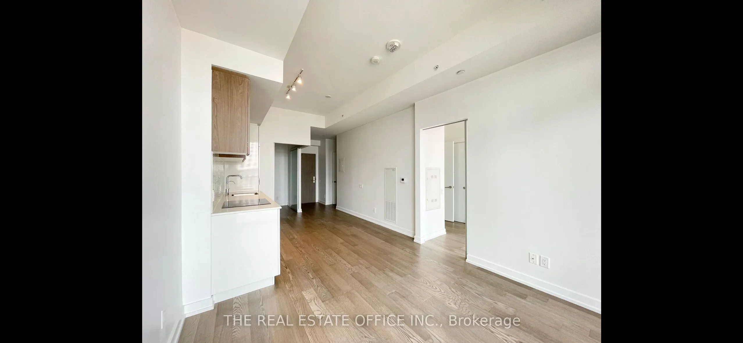 161 Roehampton Avenue, #2113