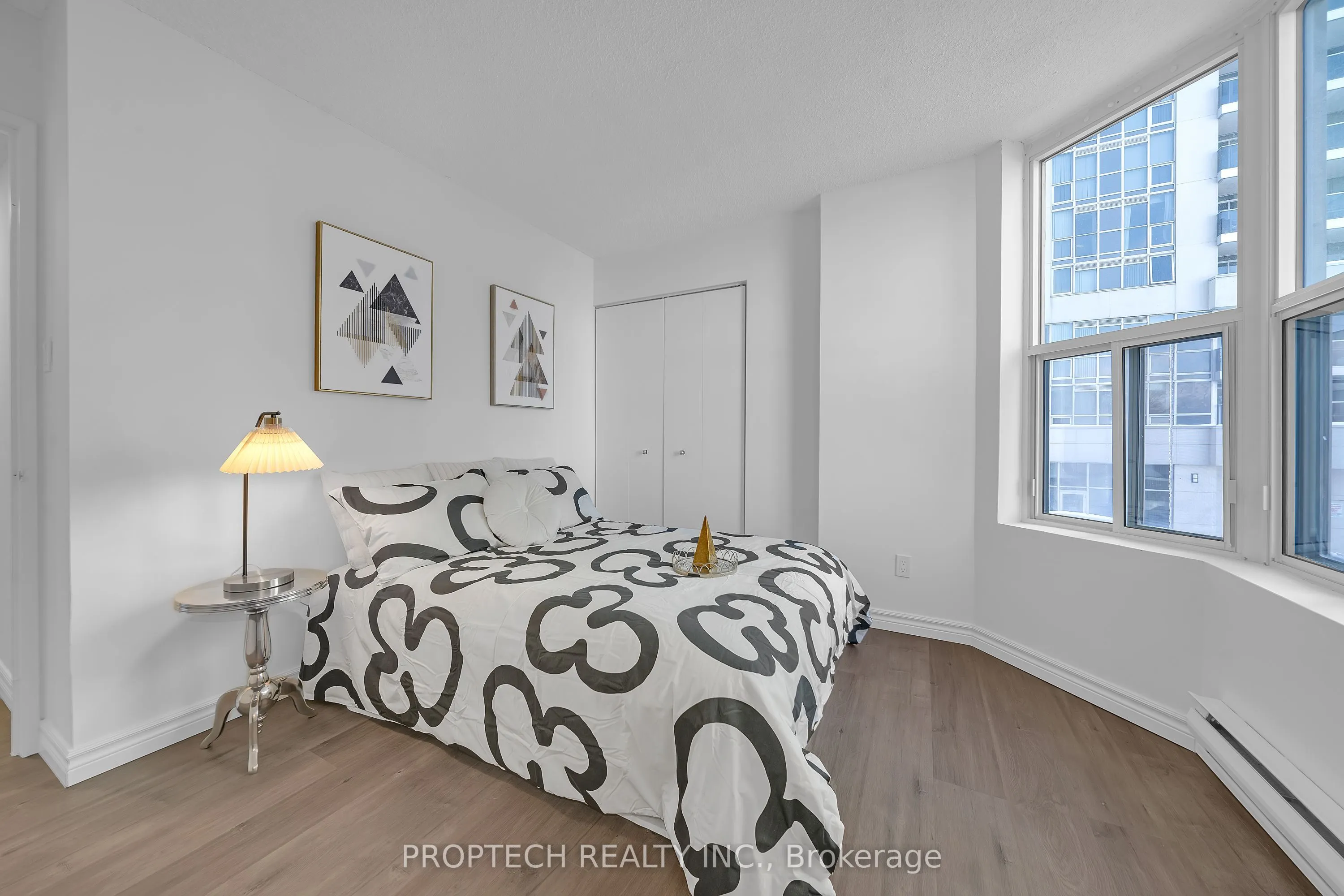 5795 Yonge Street, #204