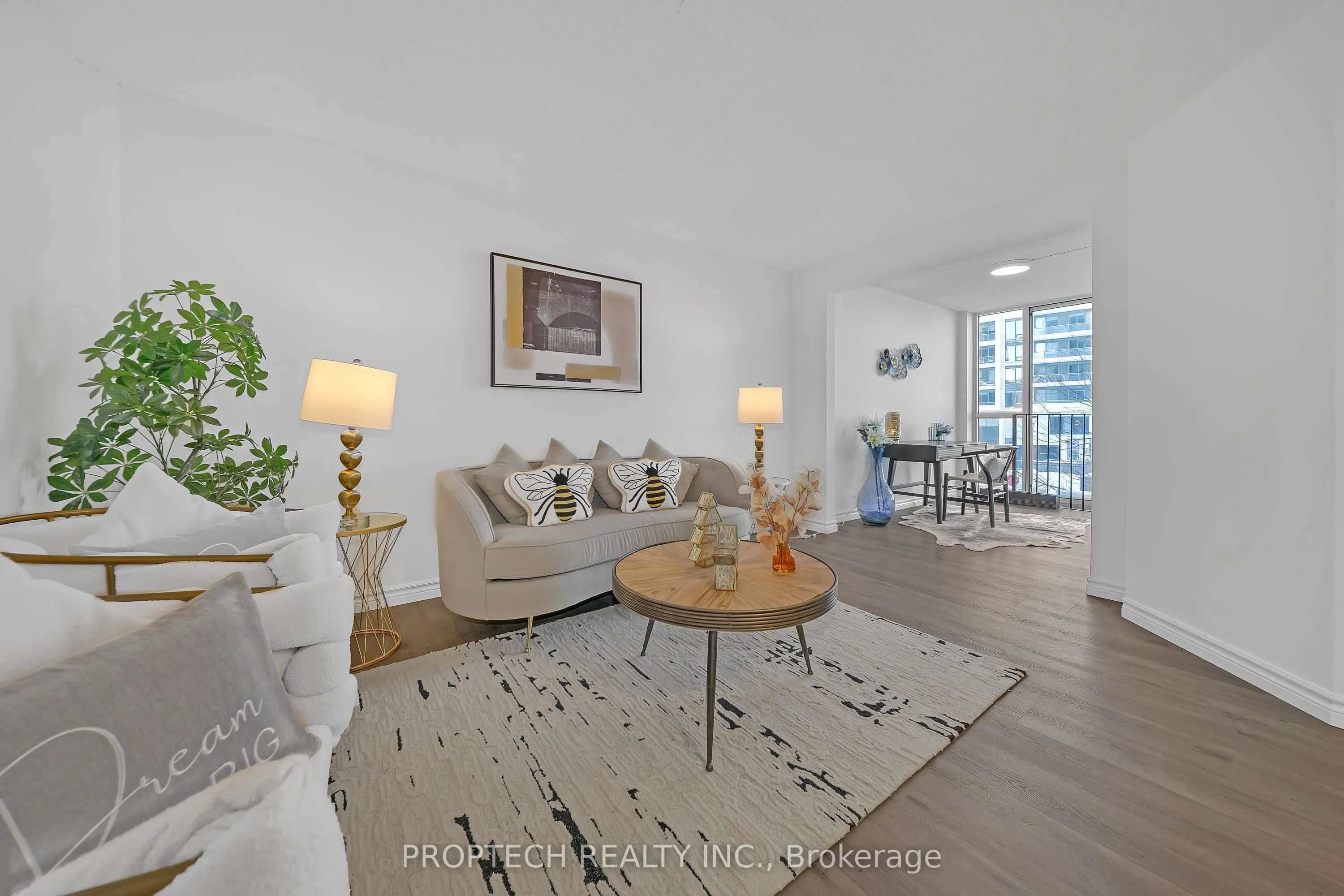 5795 Yonge Street, #204