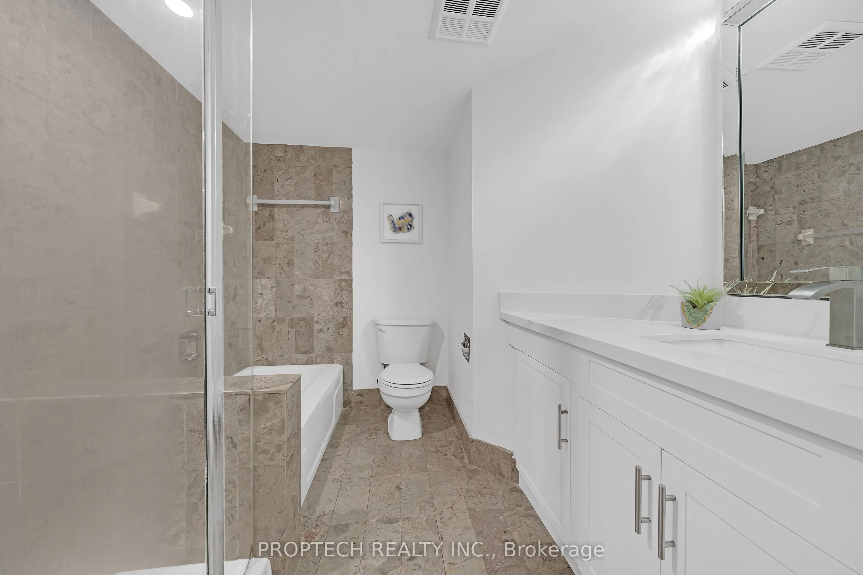5795 Yonge Street, #204