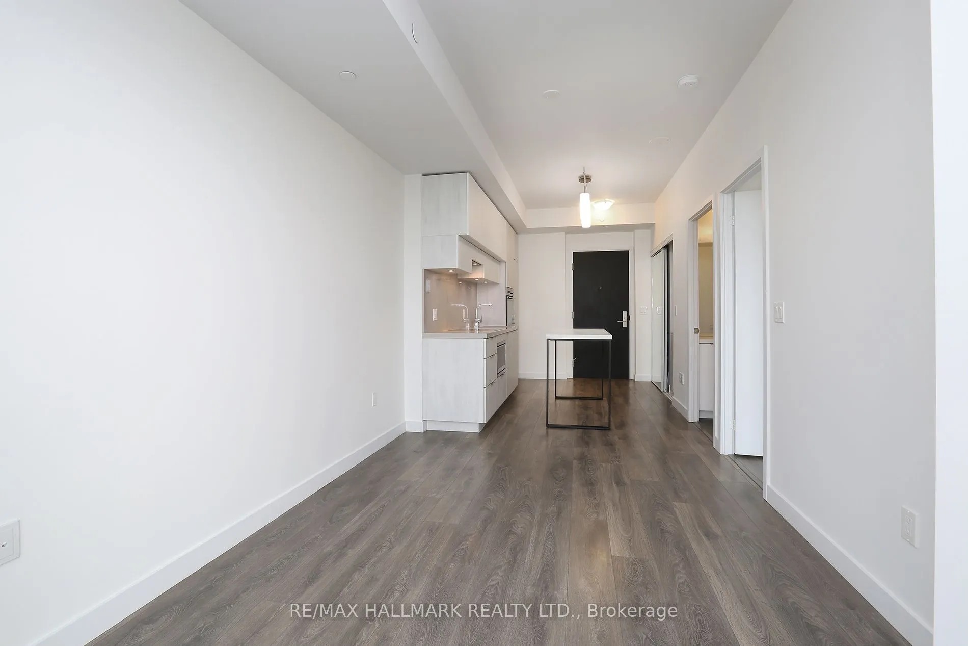 8 Eglinton Avenue E, #4203