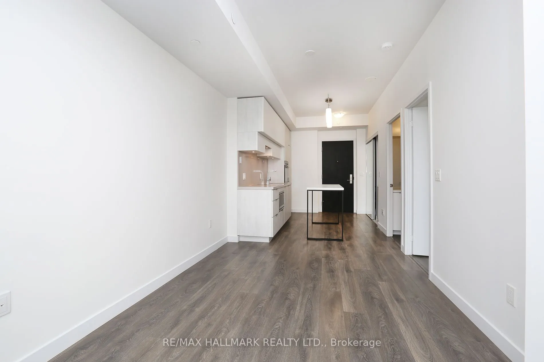 8 Eglinton Avenue E, #4203