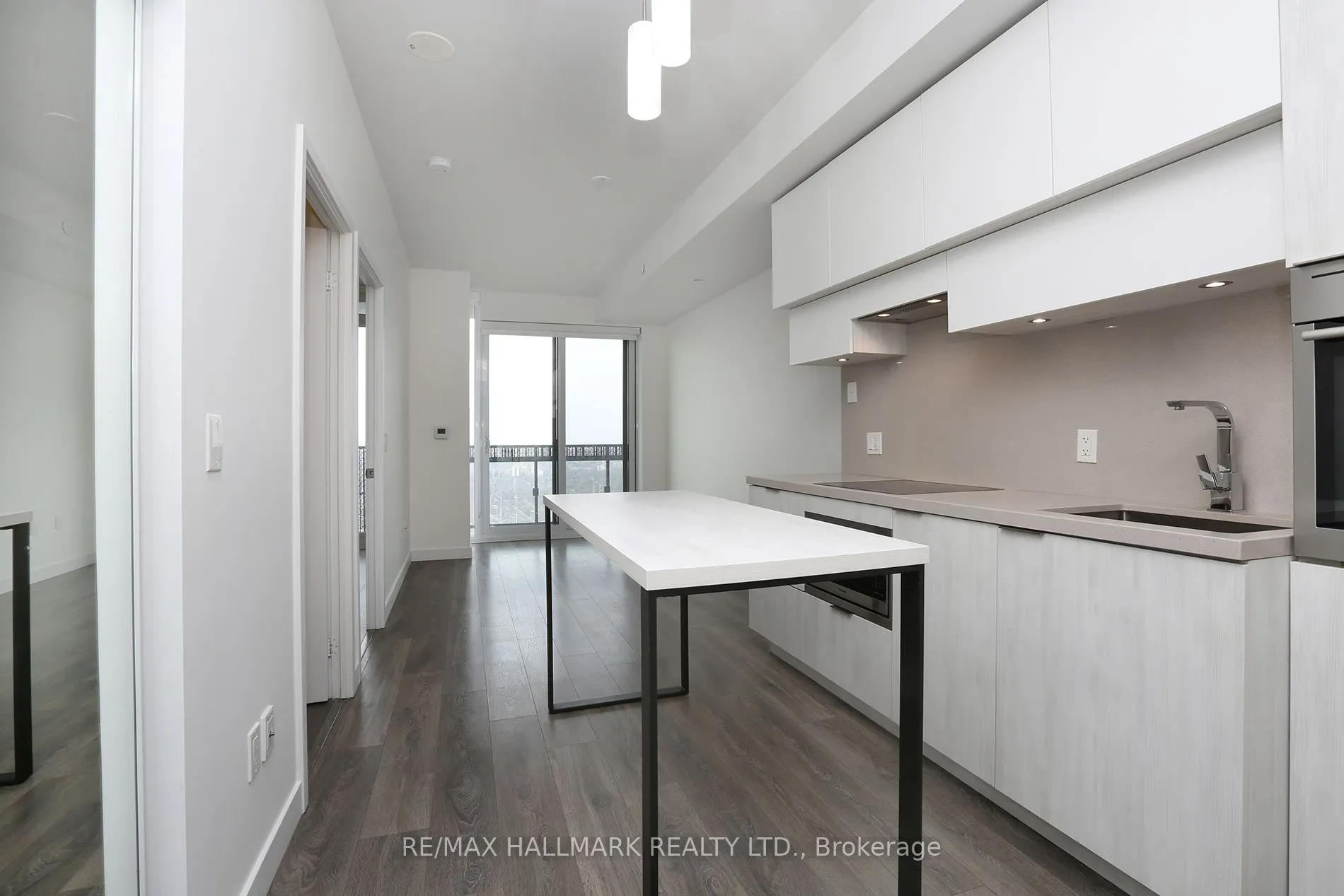 8 Eglinton Avenue E, #4203