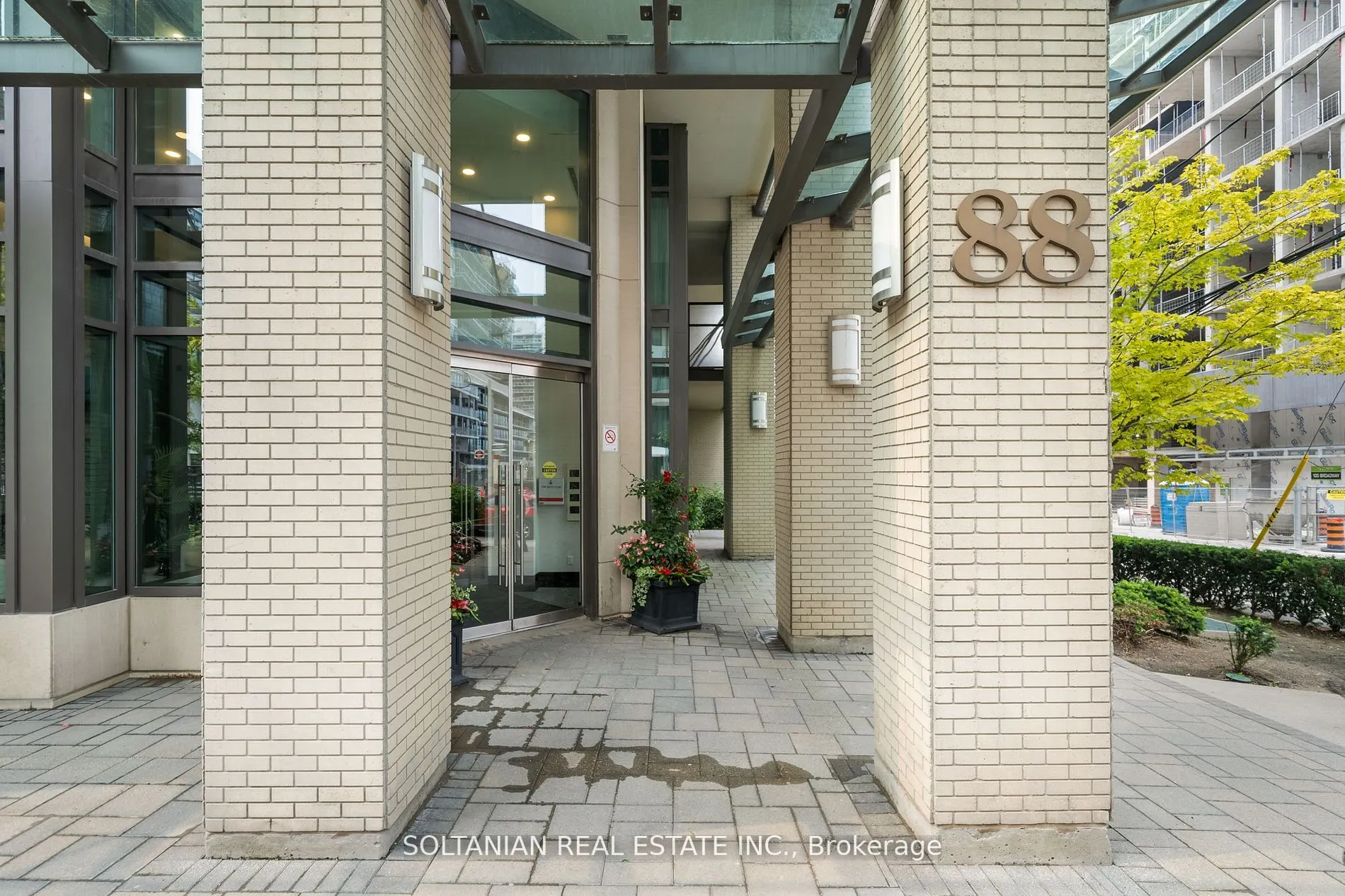 88 Broadway Avenue, #105