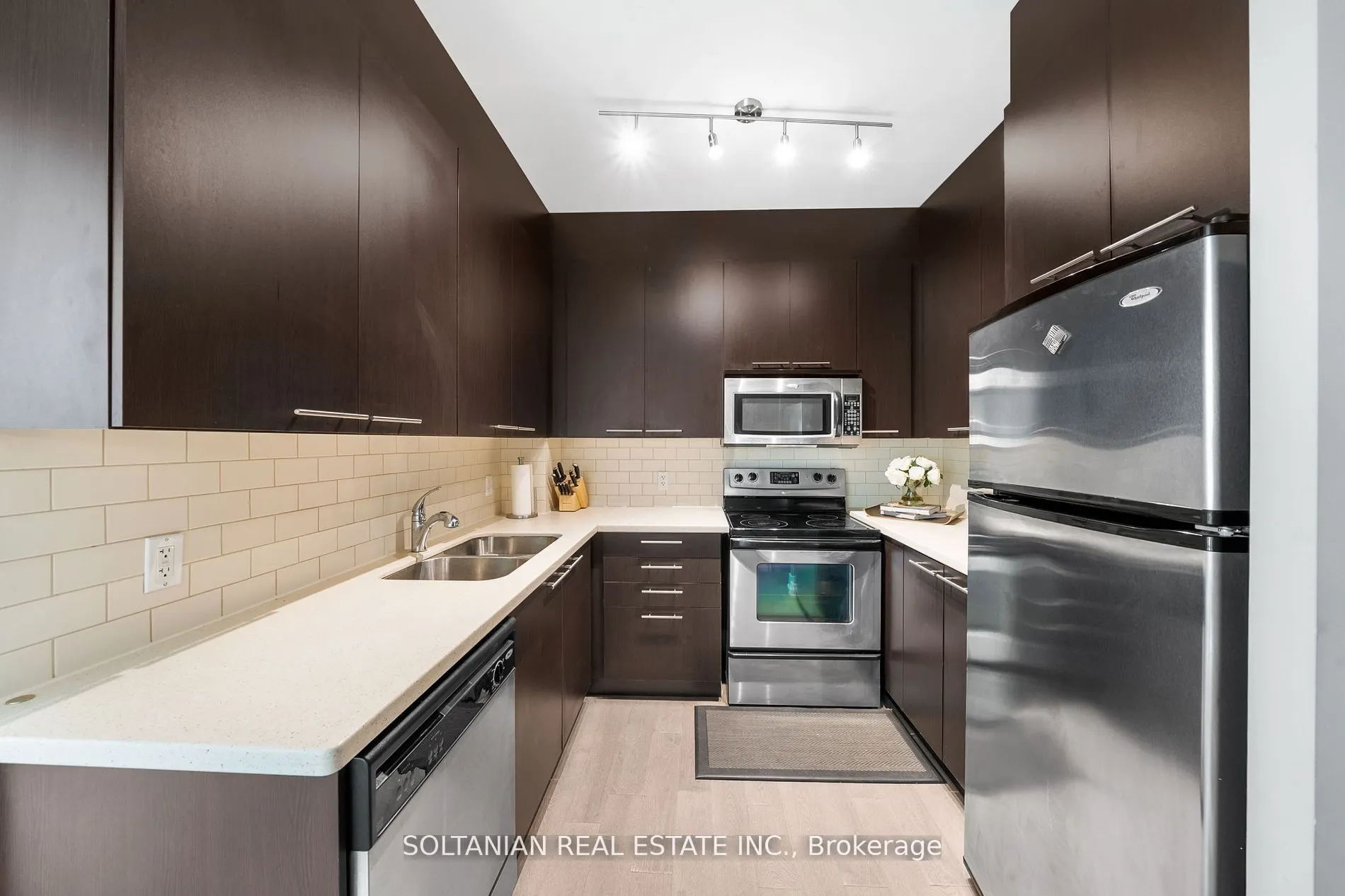88 Broadway Avenue, #105