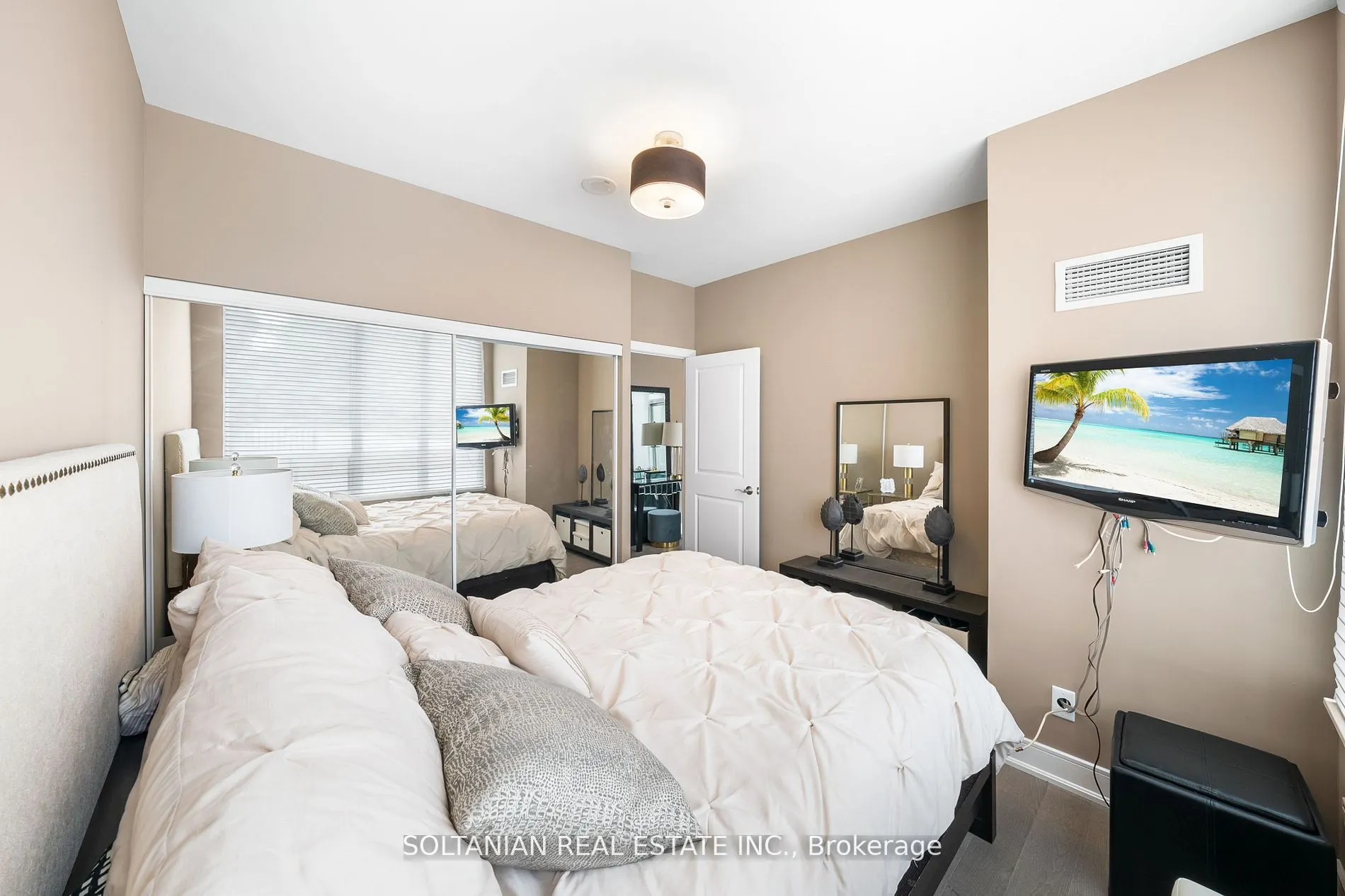 88 Broadway Avenue, #105
