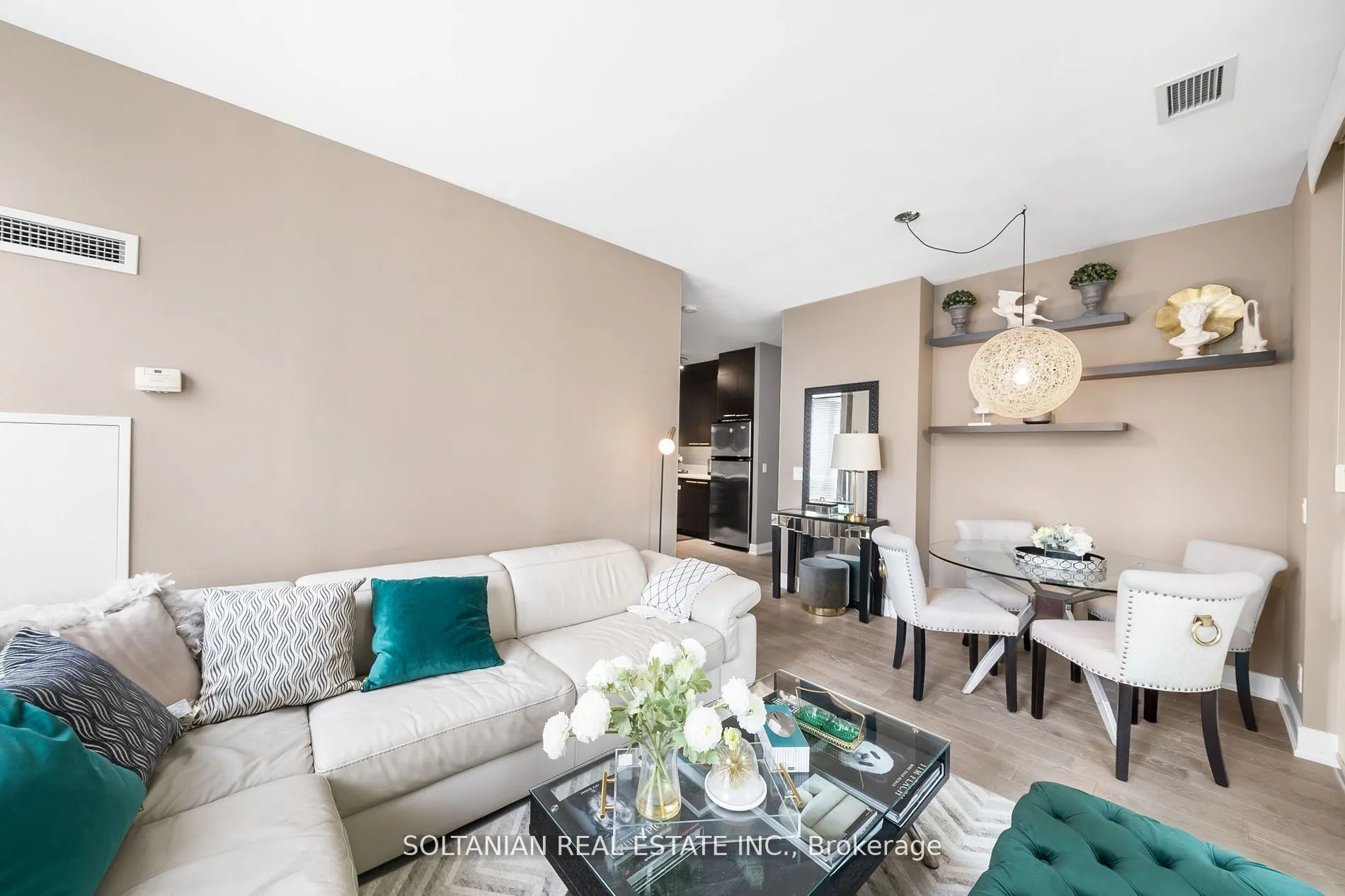 88 Broadway Avenue, #105