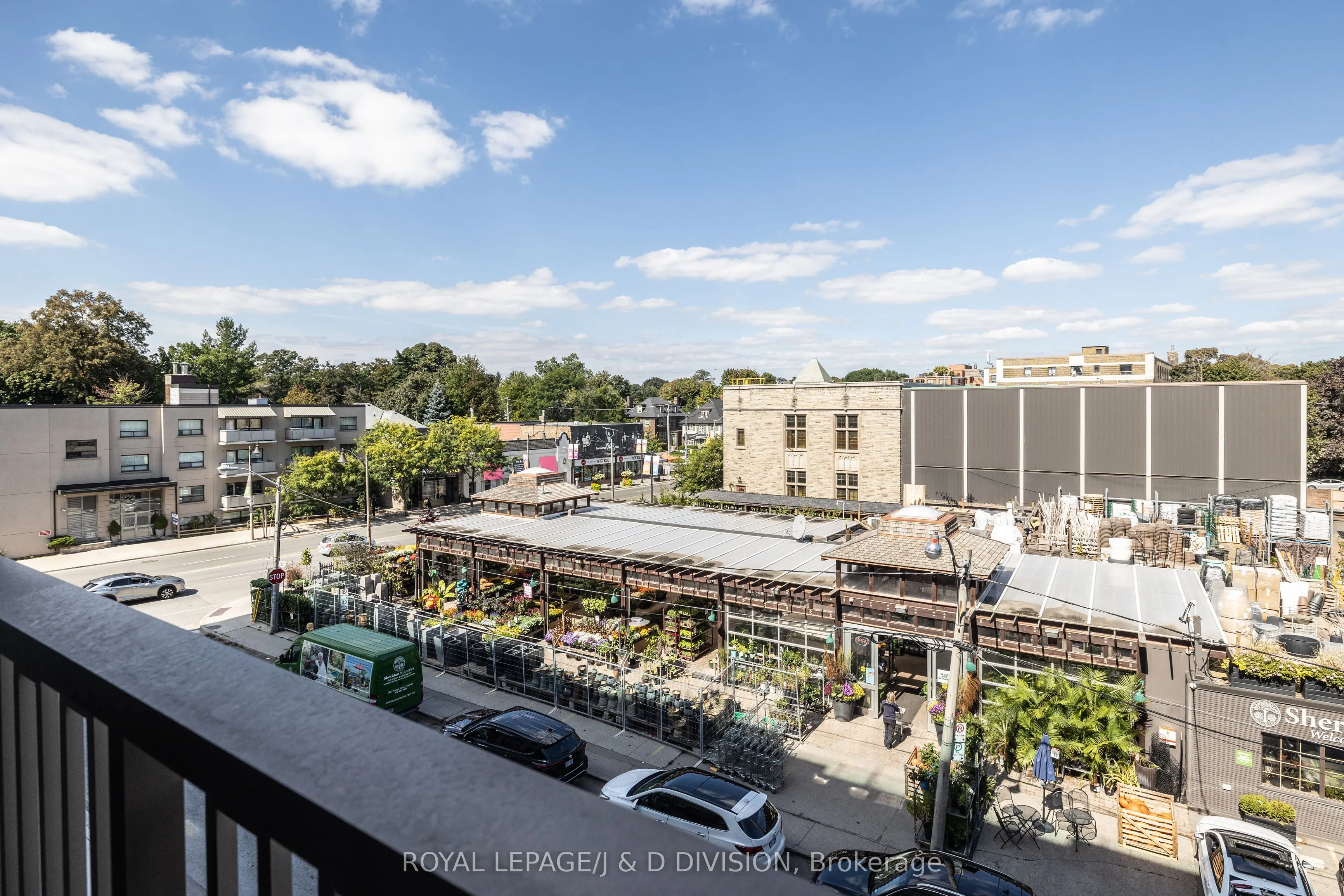 1 Strathgowan Avenue, #407