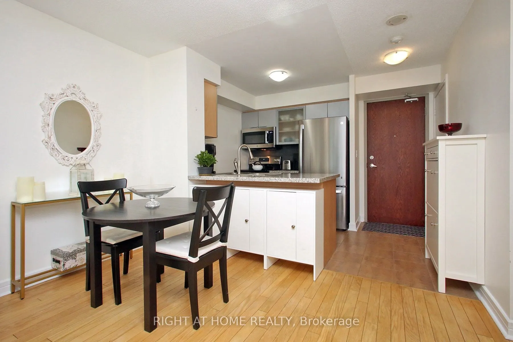 16 Harrison Garden Boulevard, #1507