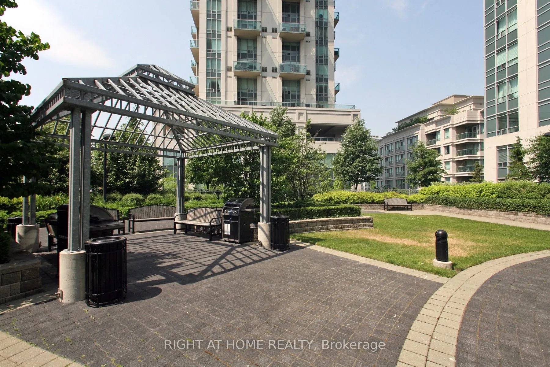 16 Harrison Garden Boulevard, #1507
