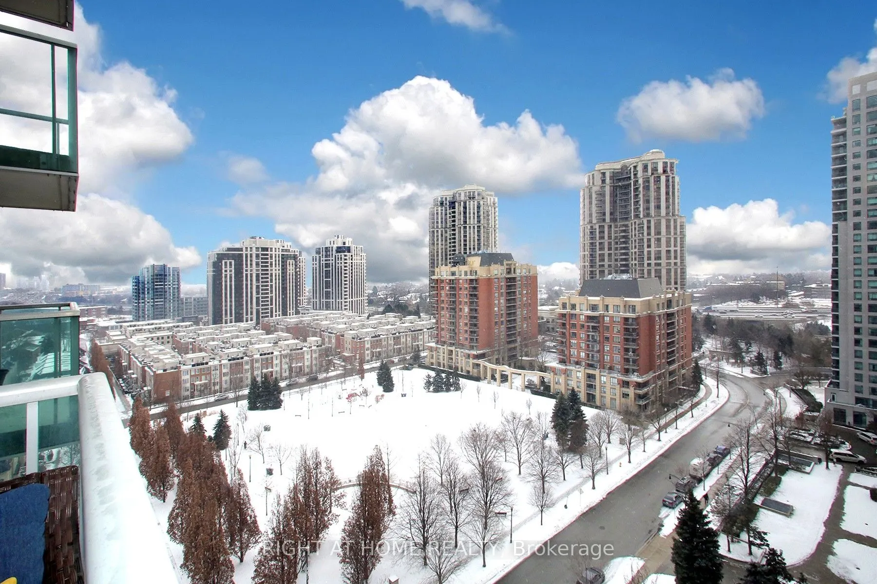 16 Harrison Garden Boulevard, #1507
