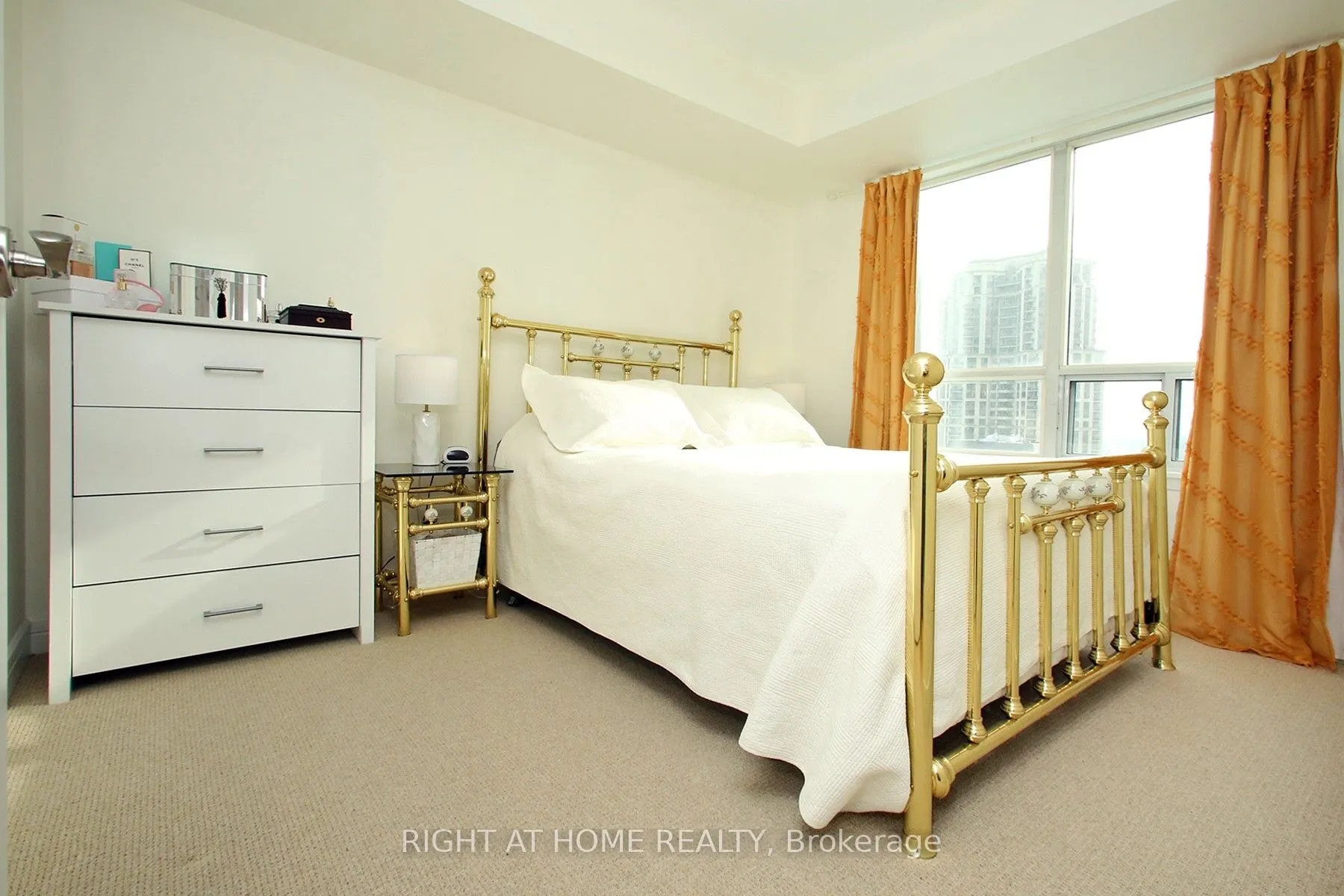 16 Harrison Garden Boulevard, #1507