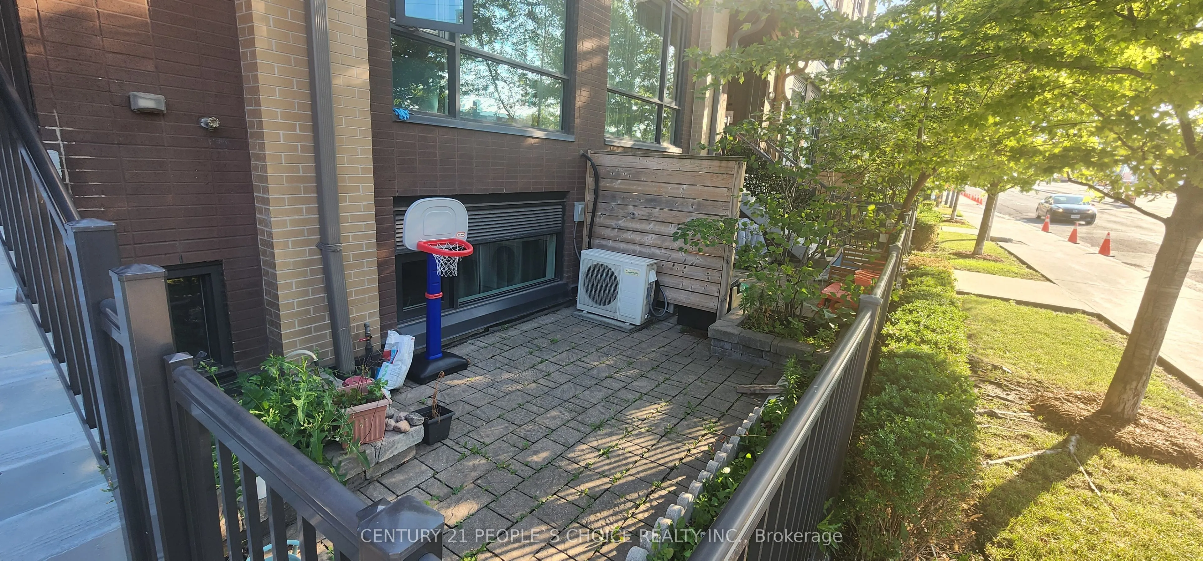 639 Lawrence Avenue W, #207