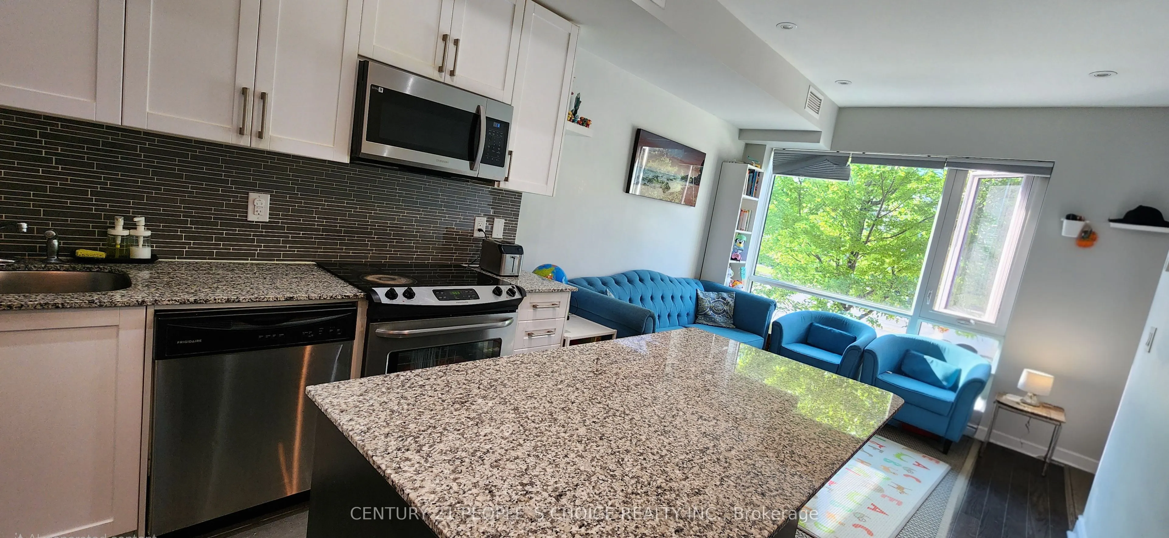 639 Lawrence Avenue W, #207