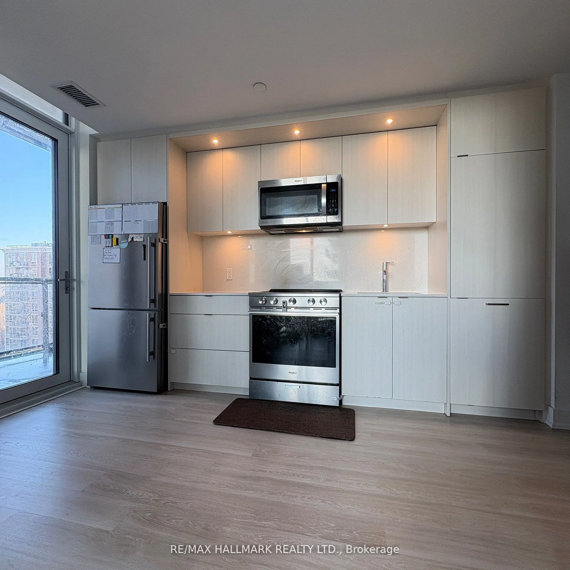 20 Inn on the Park Drive, #1037