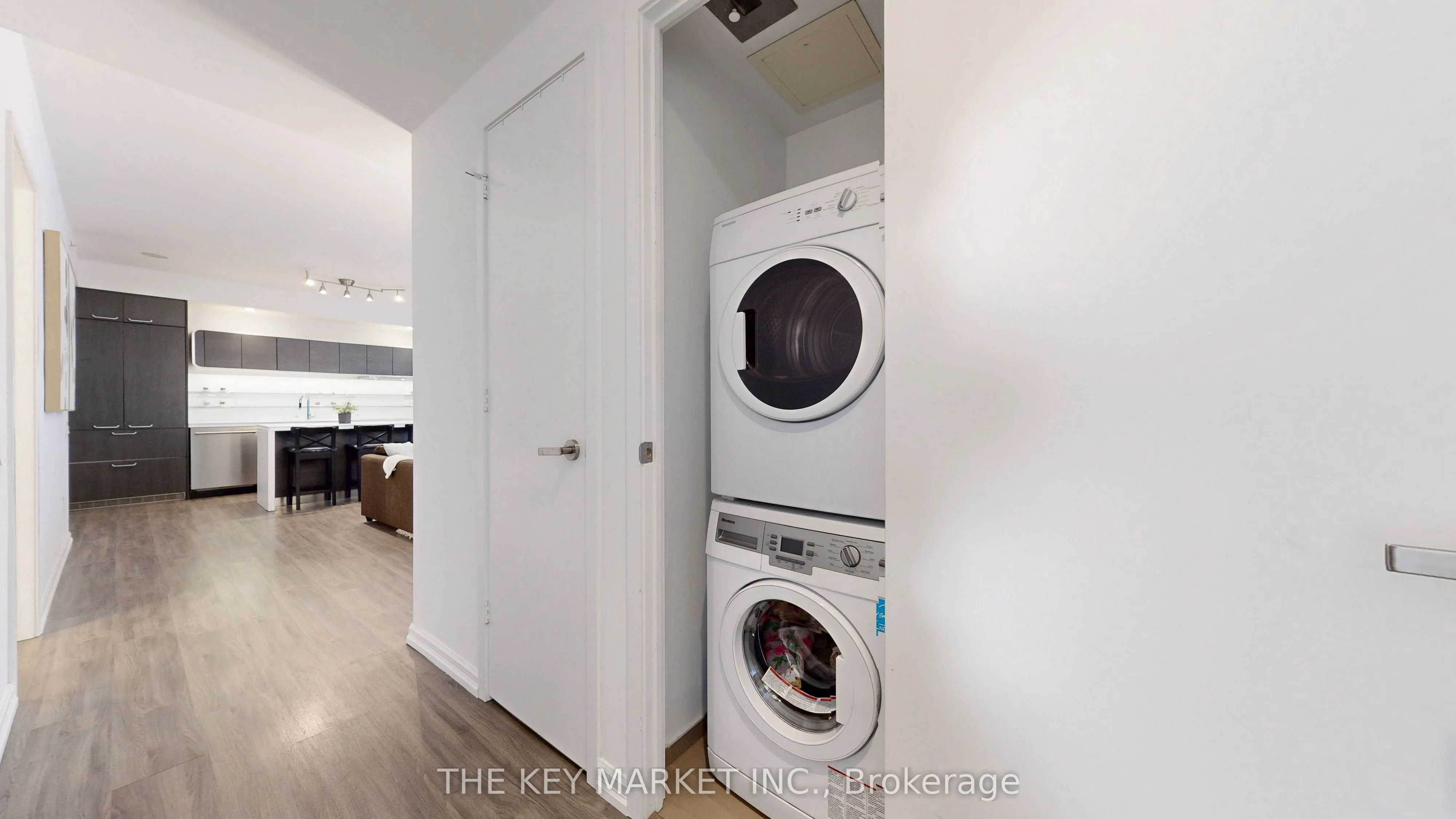 45 Charles Street E, #511