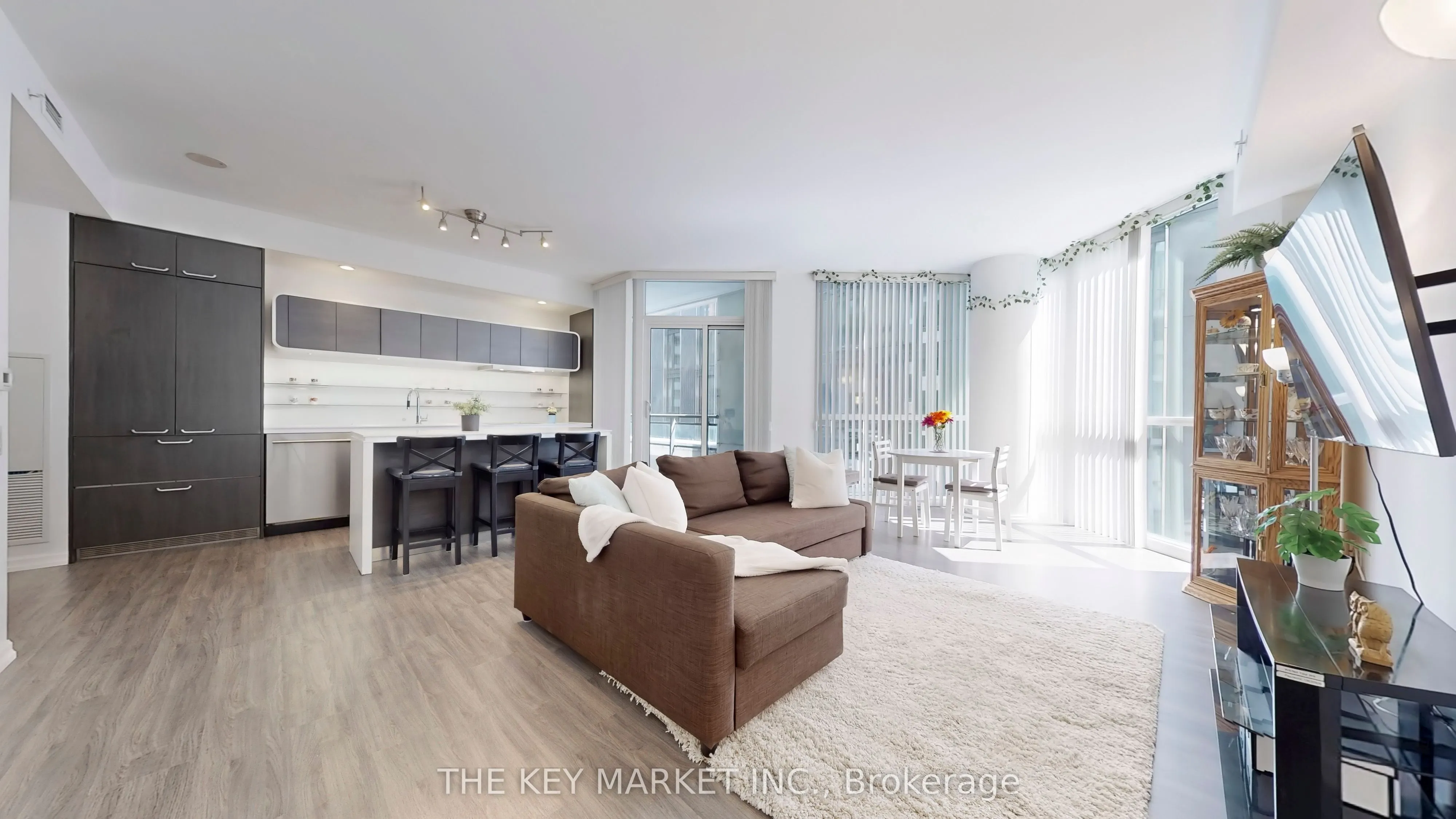 45 Charles Street E, #511