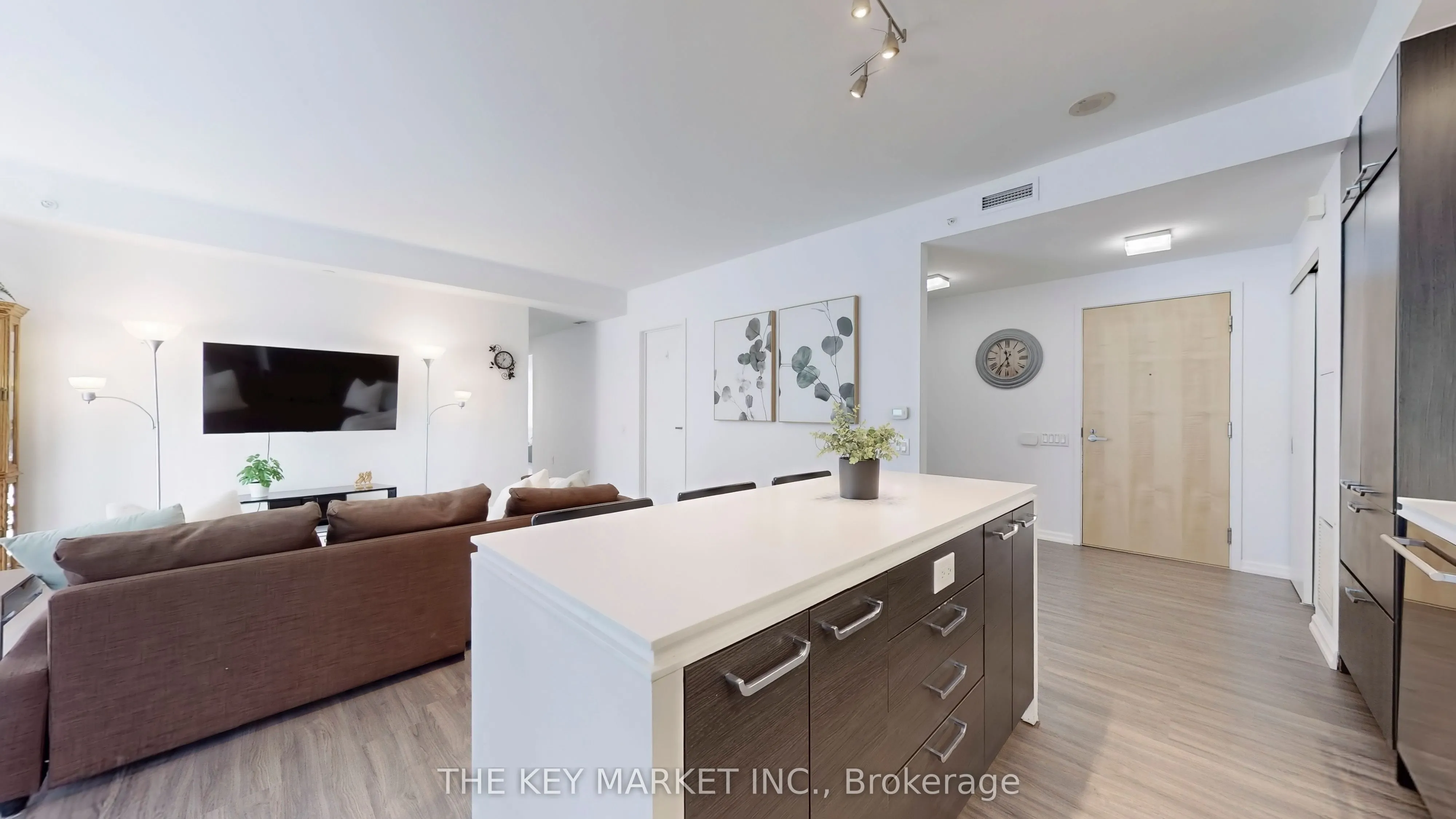45 Charles Street E, #511