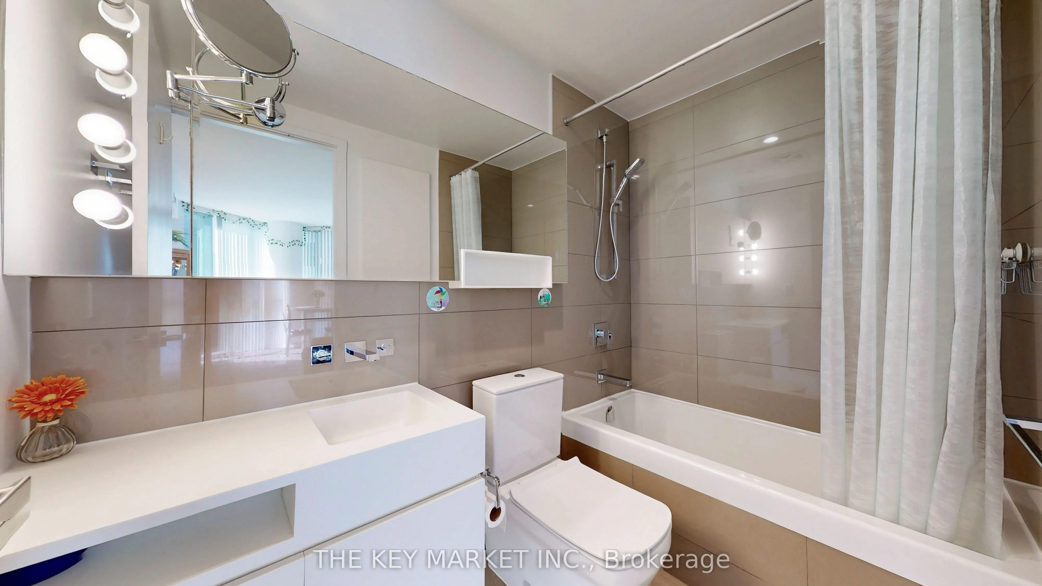 45 Charles Street E, #511