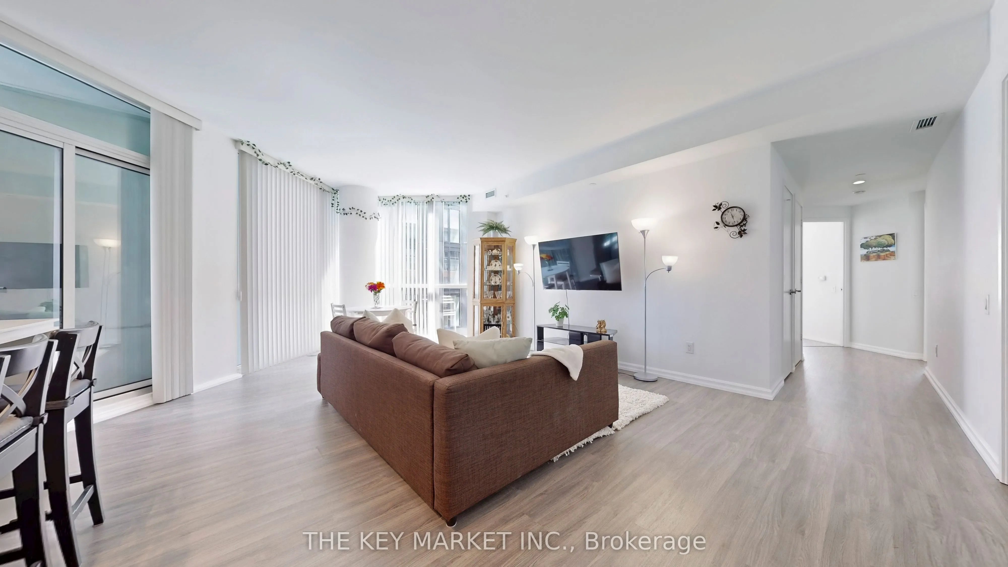 45 Charles Street E, #511