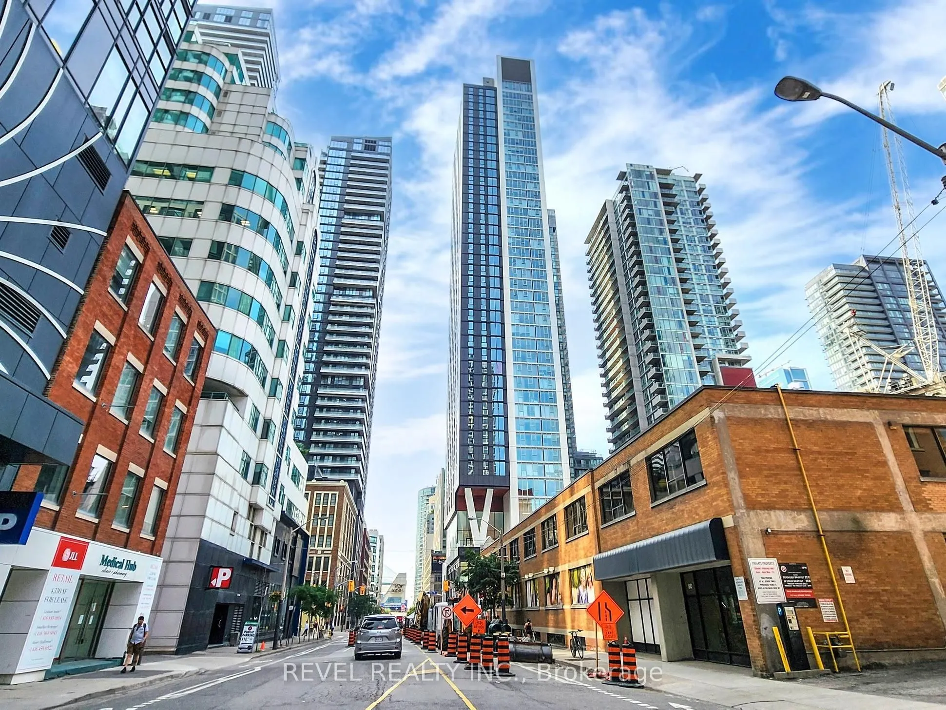 357 King Street W, #705