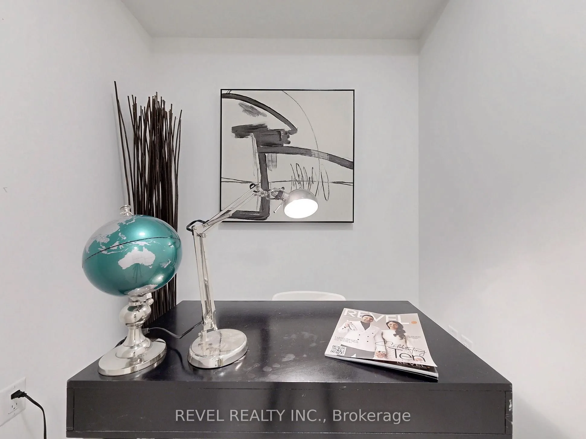 357 King Street W, #705