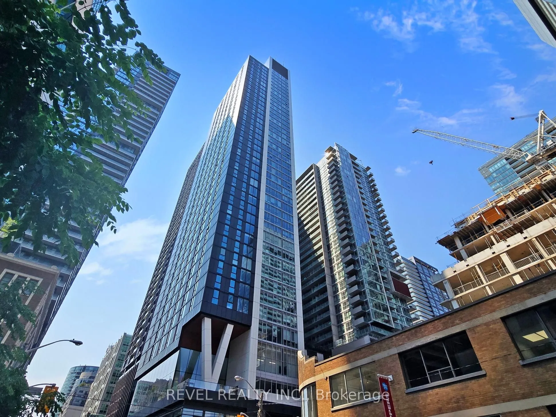 357 King Street W, #705