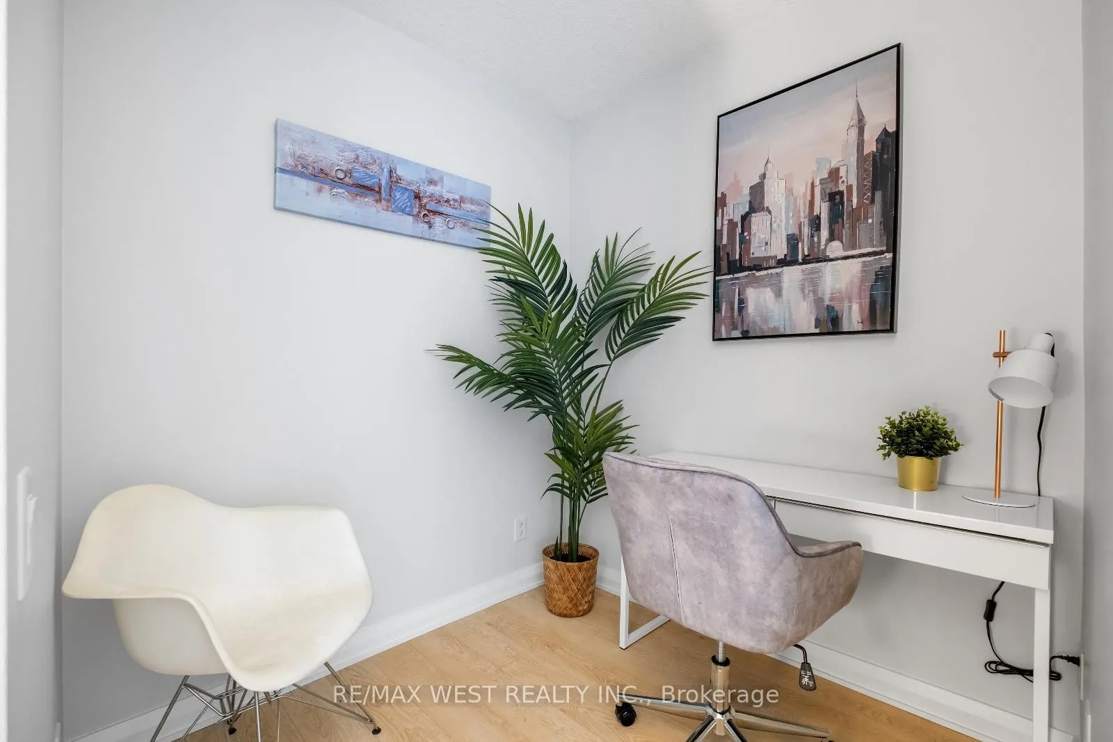 155 Yorkville Avenue, #704