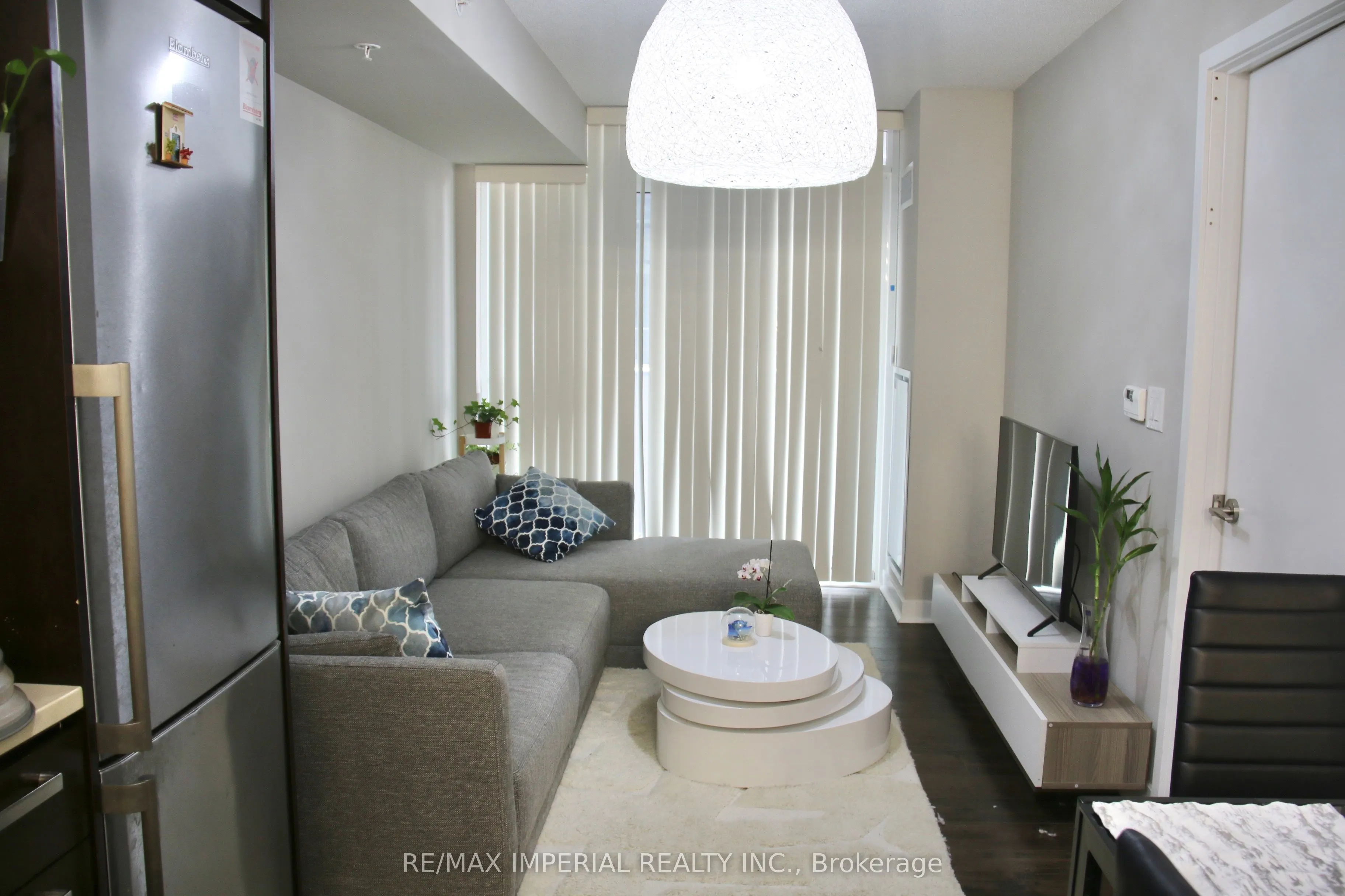 295 Adelaide Street W #723