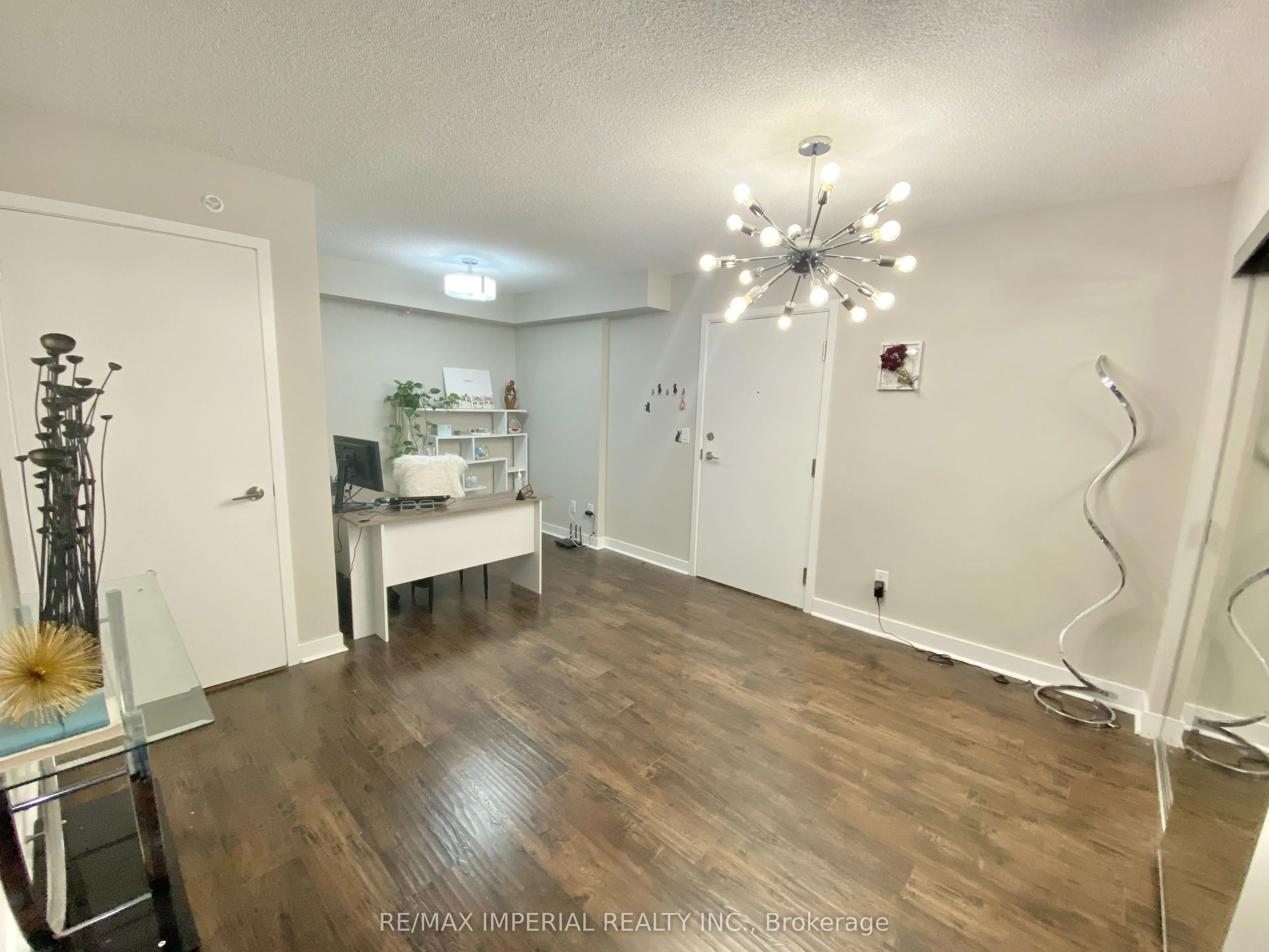295 Adelaide Street W #723