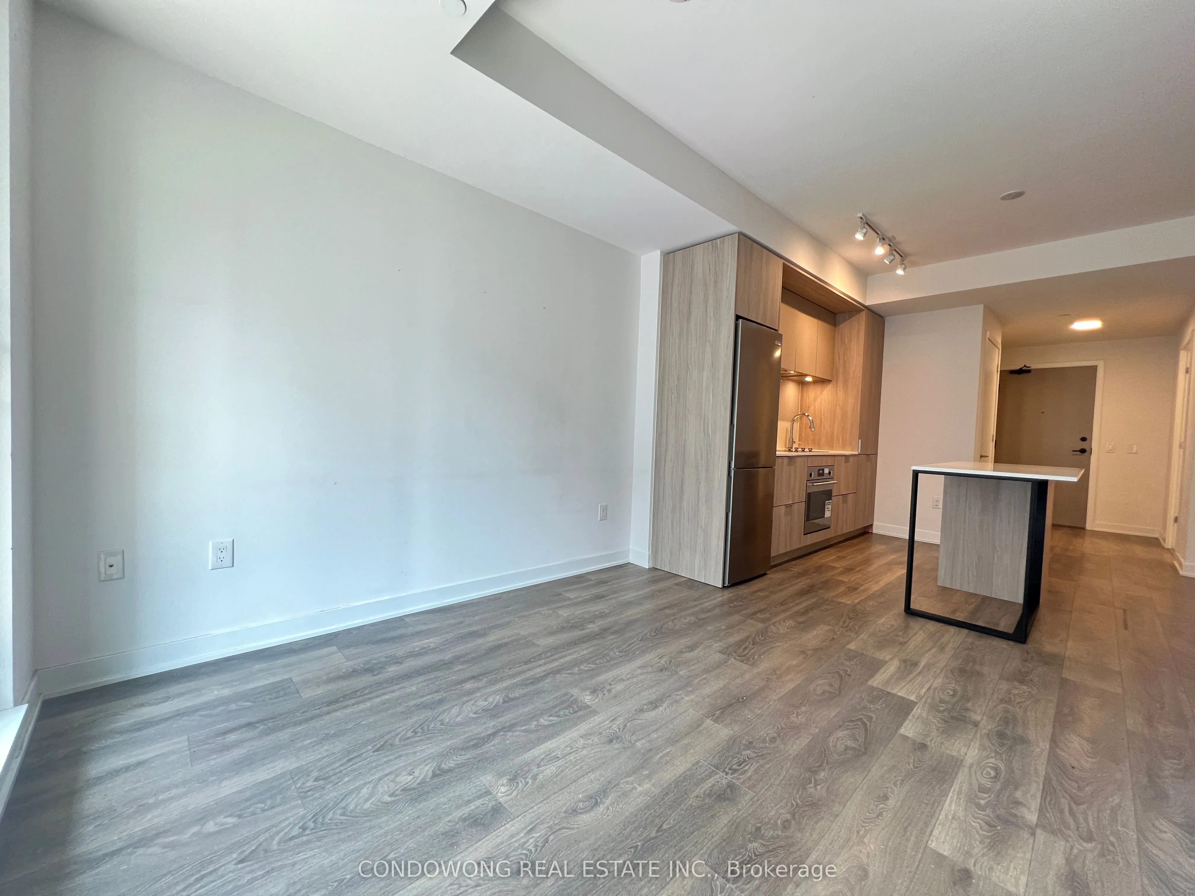 35 Tubman Avenue, #817