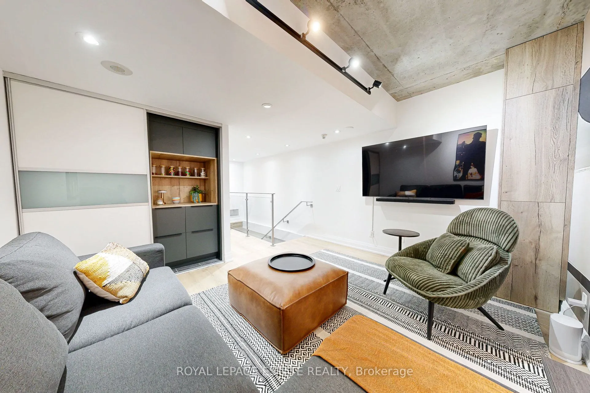 55 Stewart Street, #110