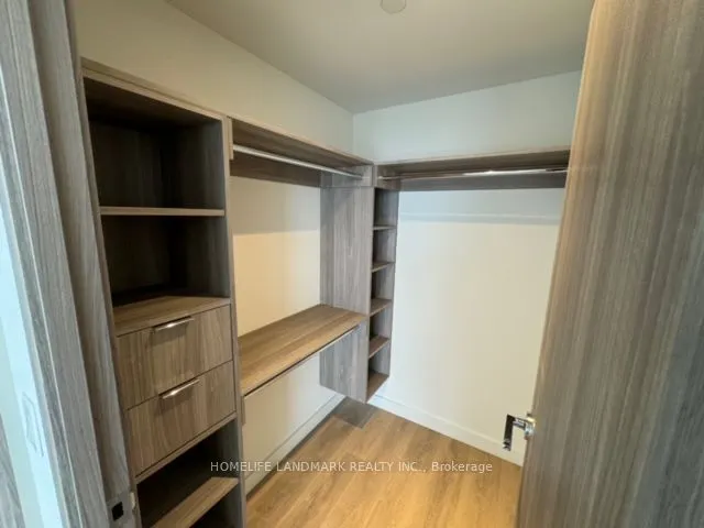 27 Mcmahon Drive, #2701