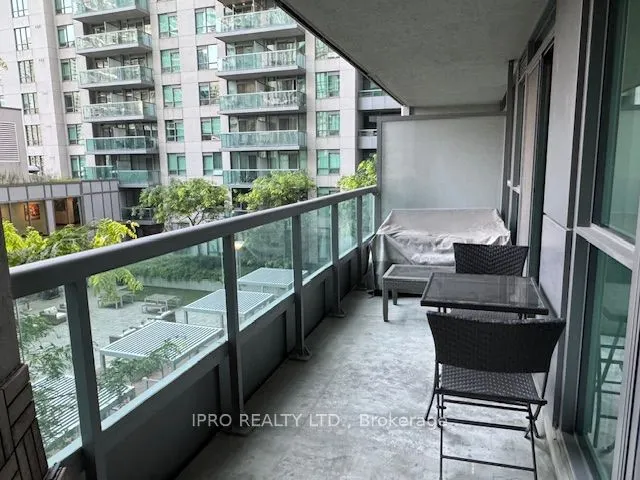 19 Grand Trunk Crescent, #501