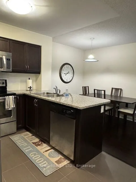 19 Grand Trunk Crescent, #501