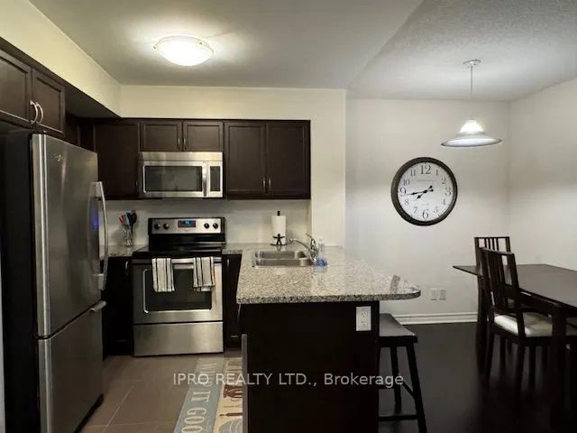 19 Grand Trunk Crescent, #501