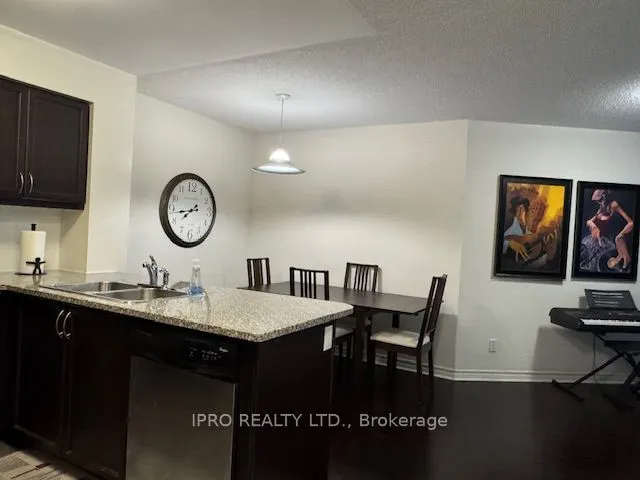 19 Grand Trunk Crescent, #501