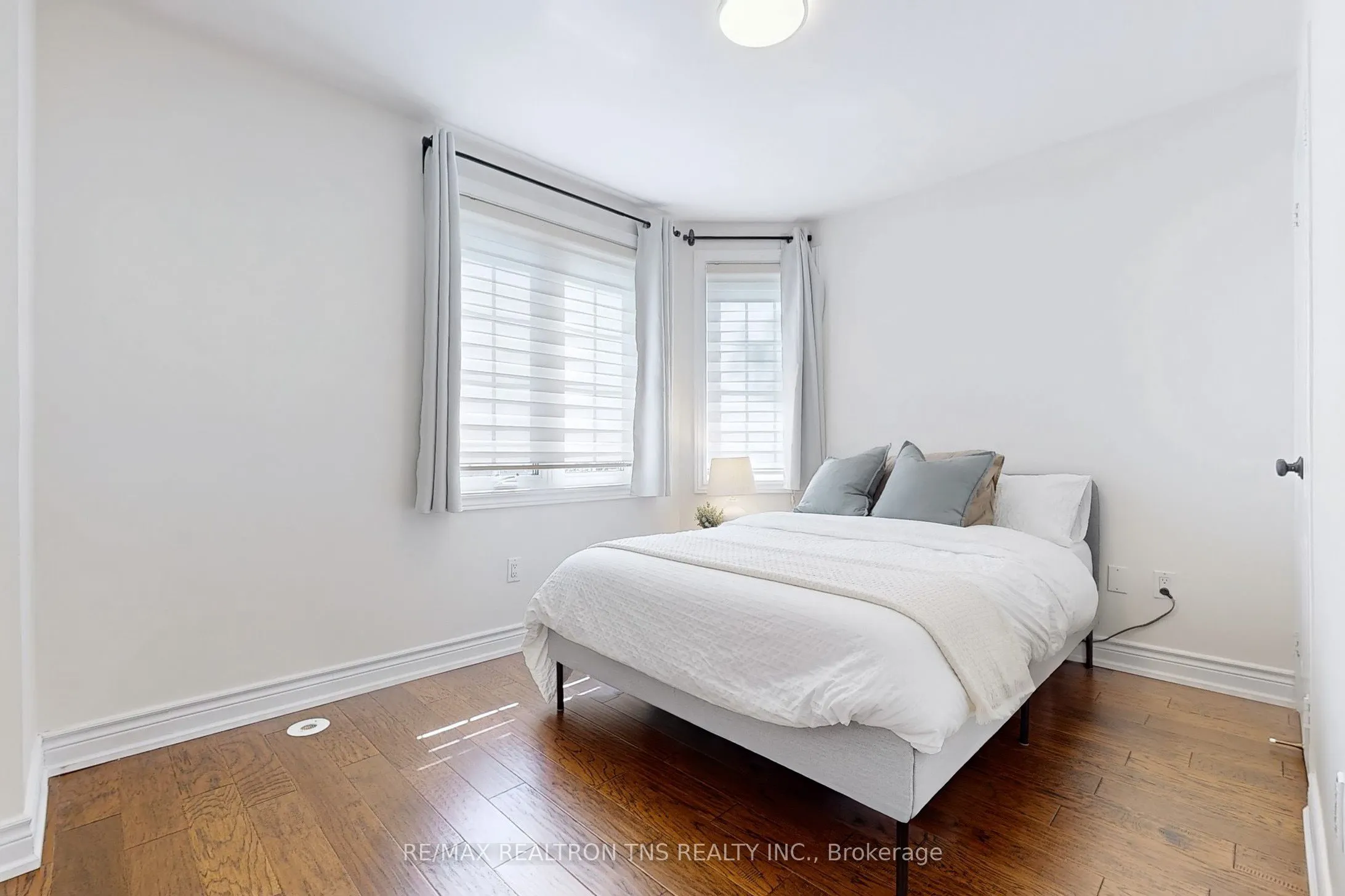 108 Finch Avenue W, #C11