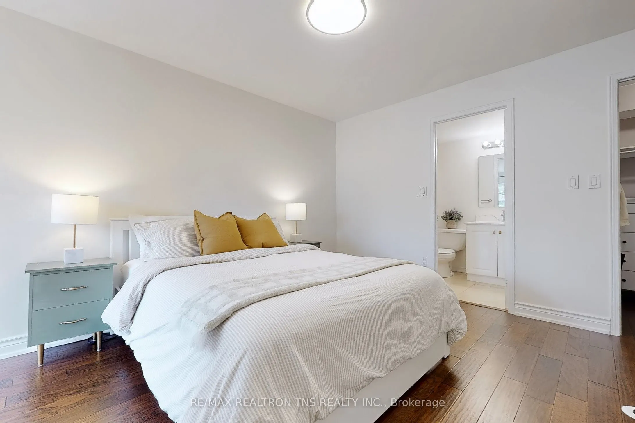 108 Finch Avenue W, #C11